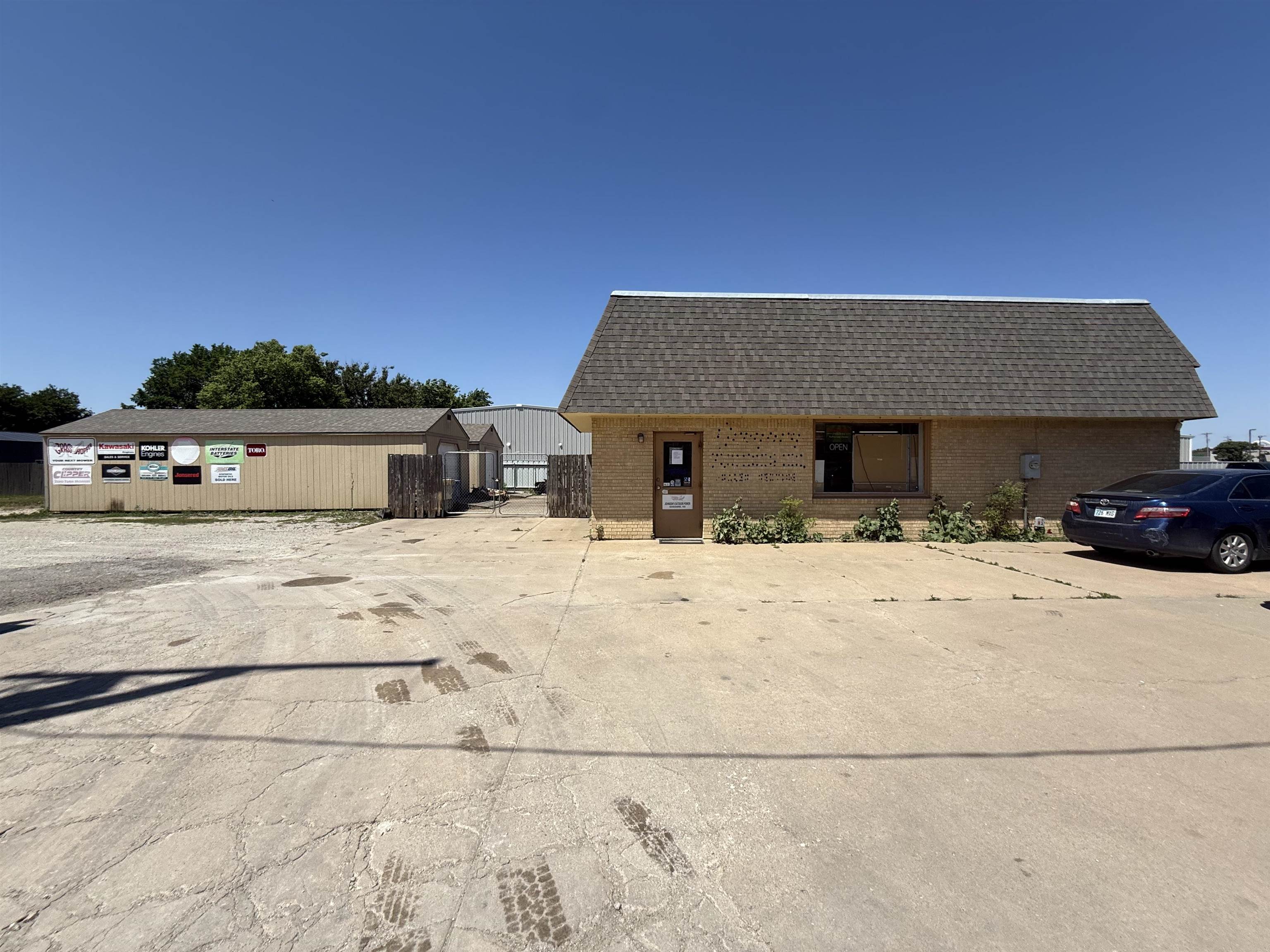 515 N Goddard Rd, Goddard, KS 67052