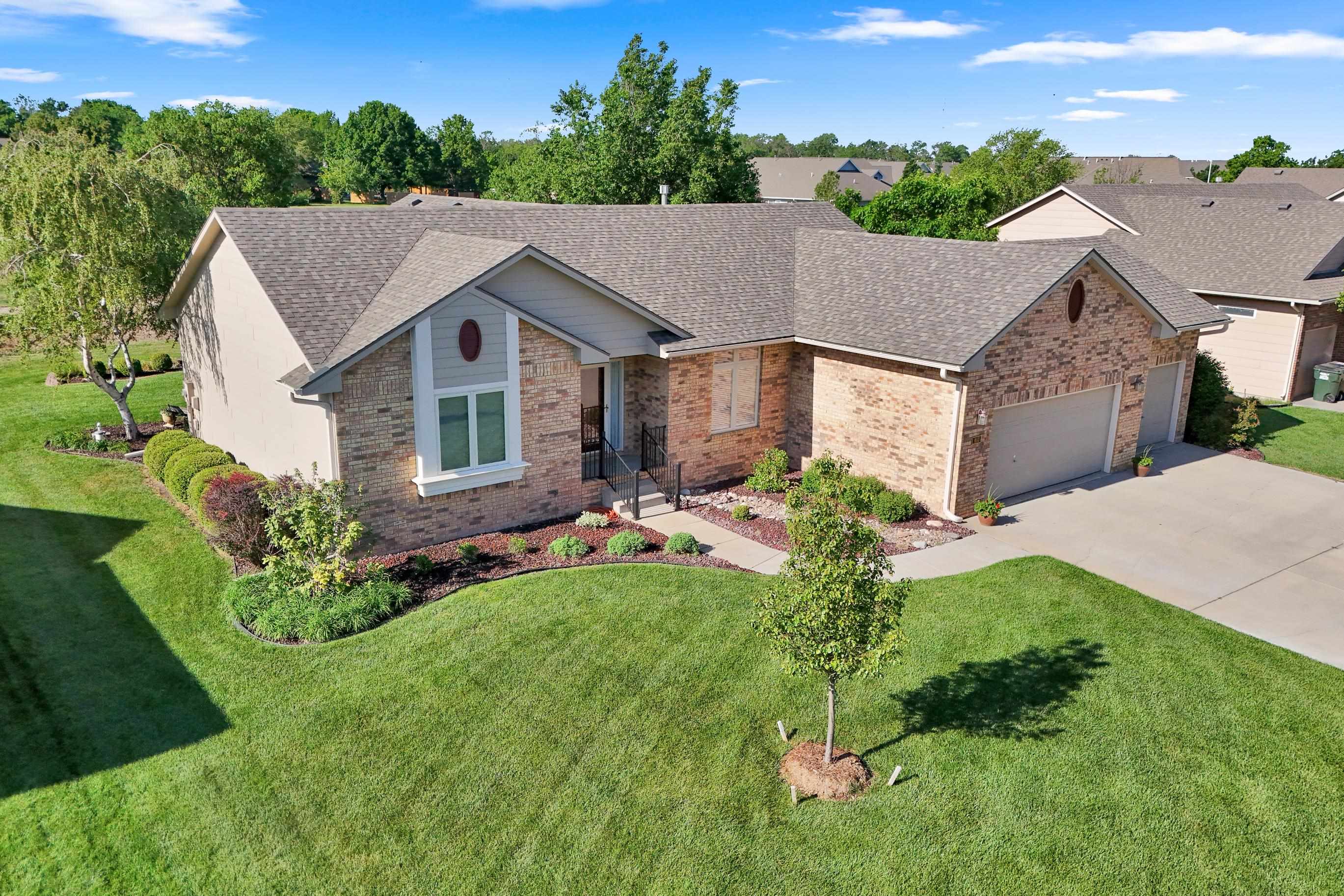 403 Witmarsum West, North Newton, KS 67117