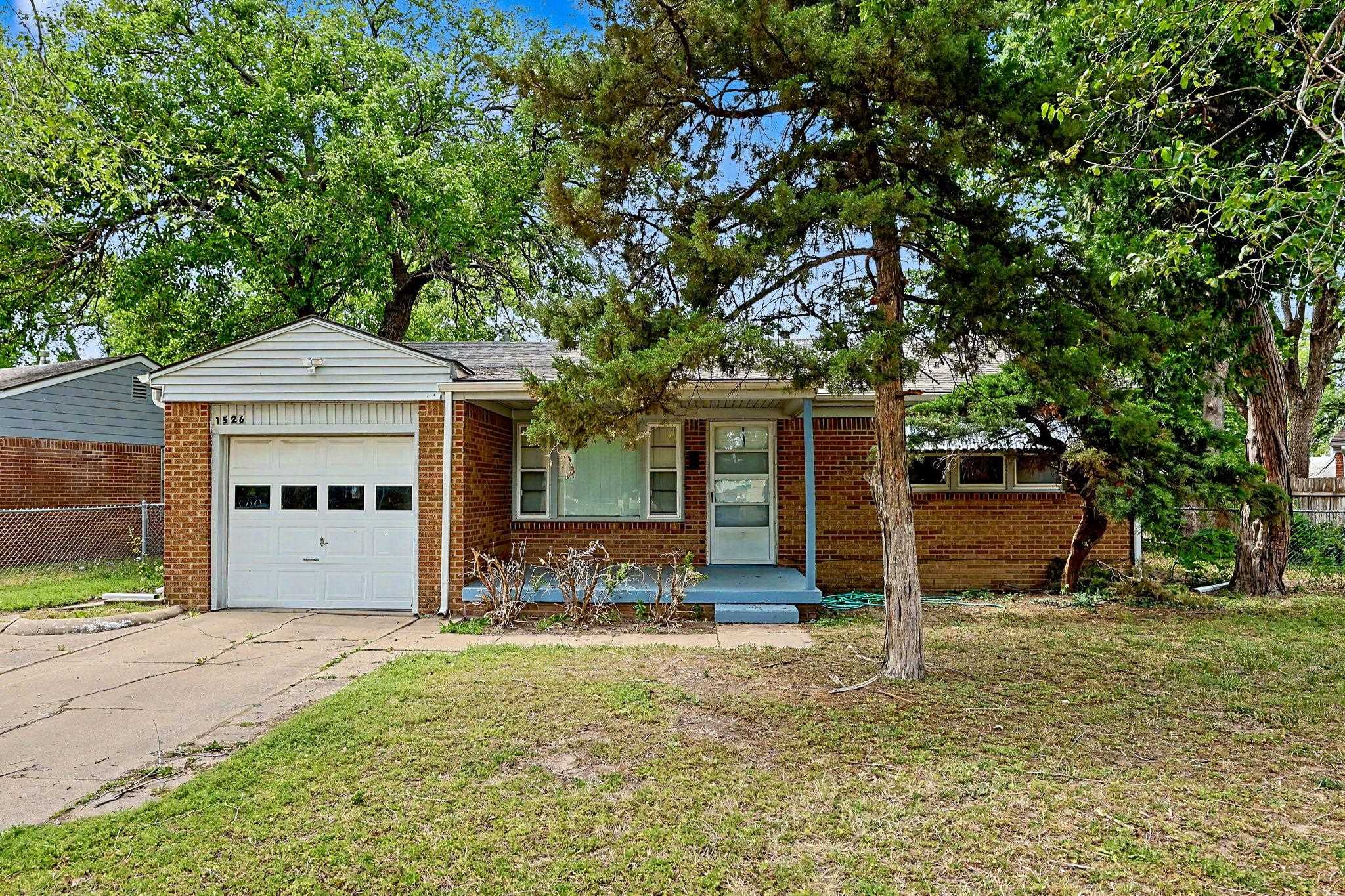 1526 E Donnell, Wichita, KS 67216