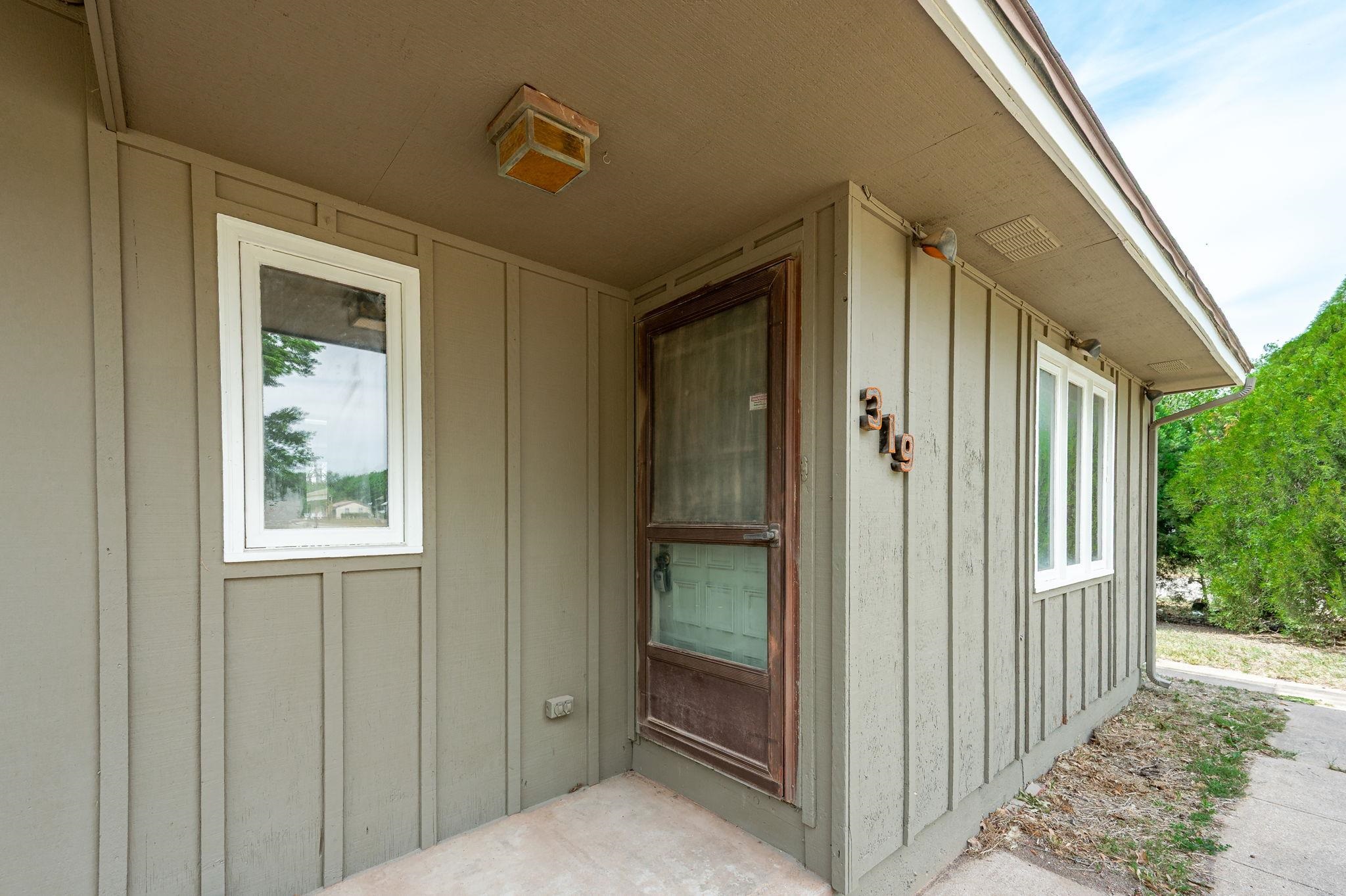 319 N Magnolia, Attica, KS 67009