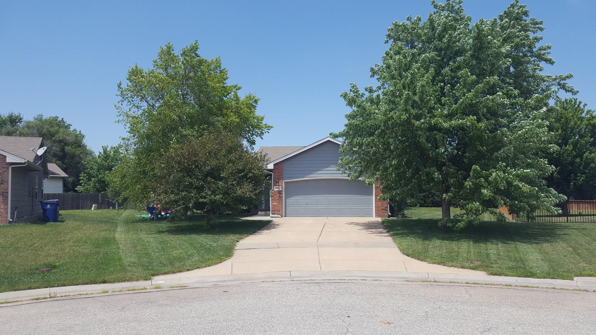 1731 N Juniper Ct, Andover, KS 67002
