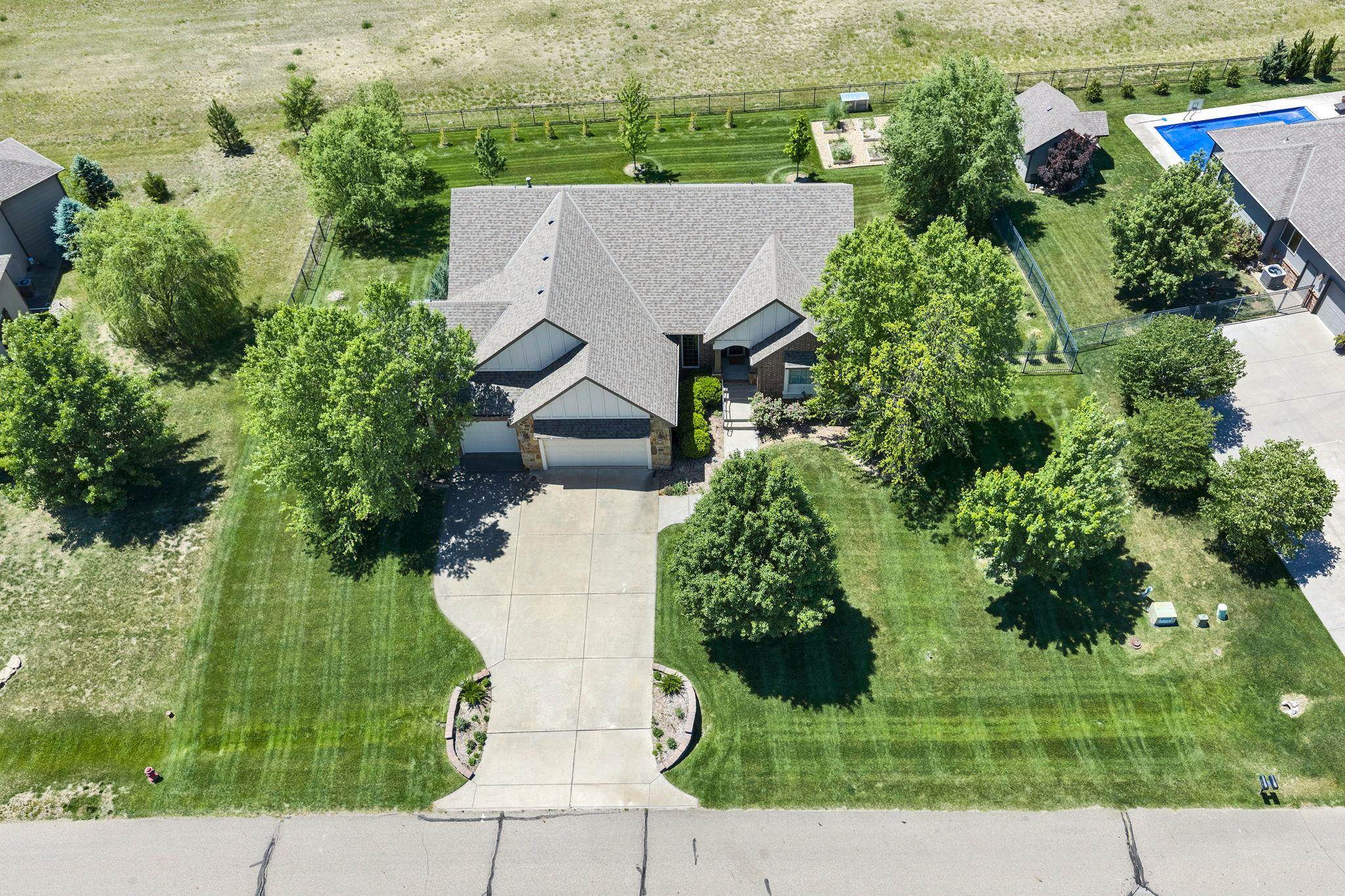 3045 Willow Crk, Rose Hill, KS 67133