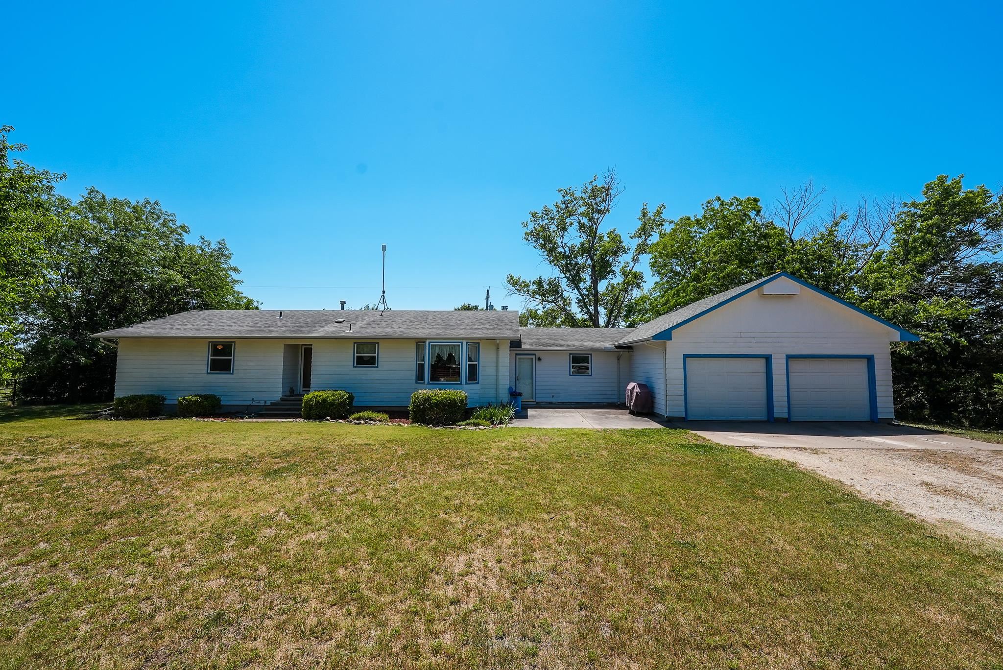 14676 SW Ohio Street Rd, Augusta, KS 67010