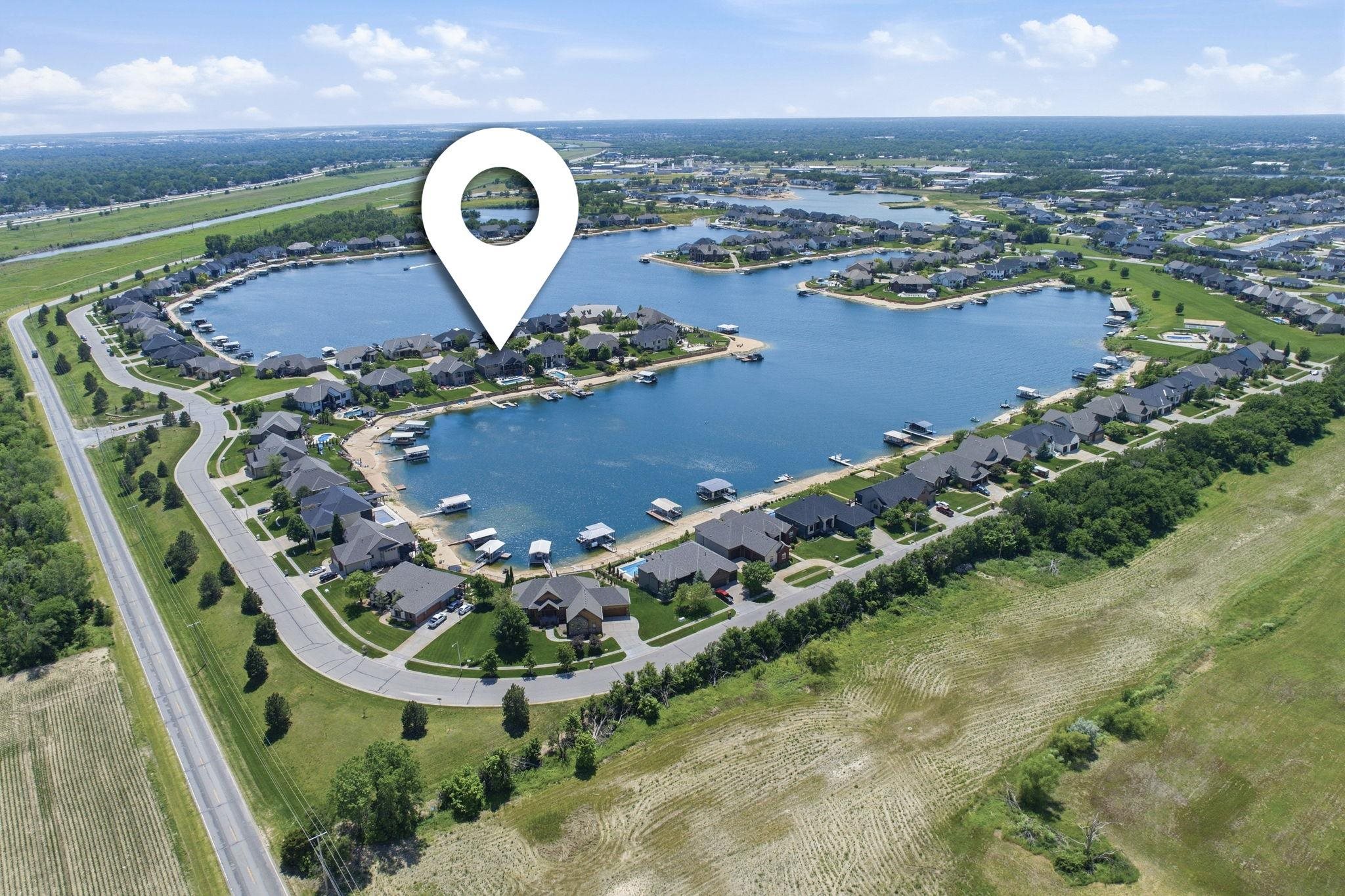 2661 N Bayside Ct, Wichita, KS 67205
