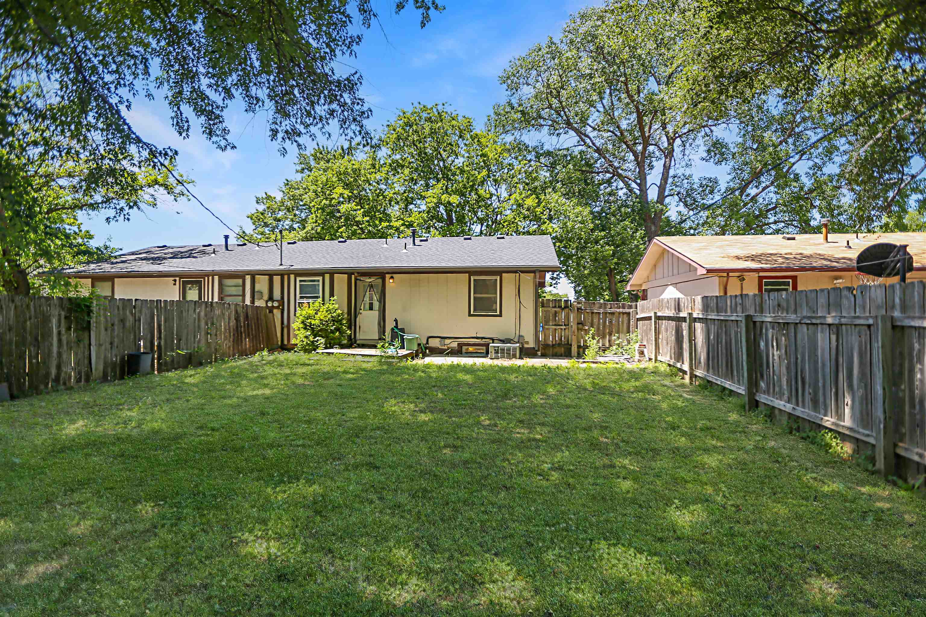 530 S Ruth Ave, Andover, KS 67002