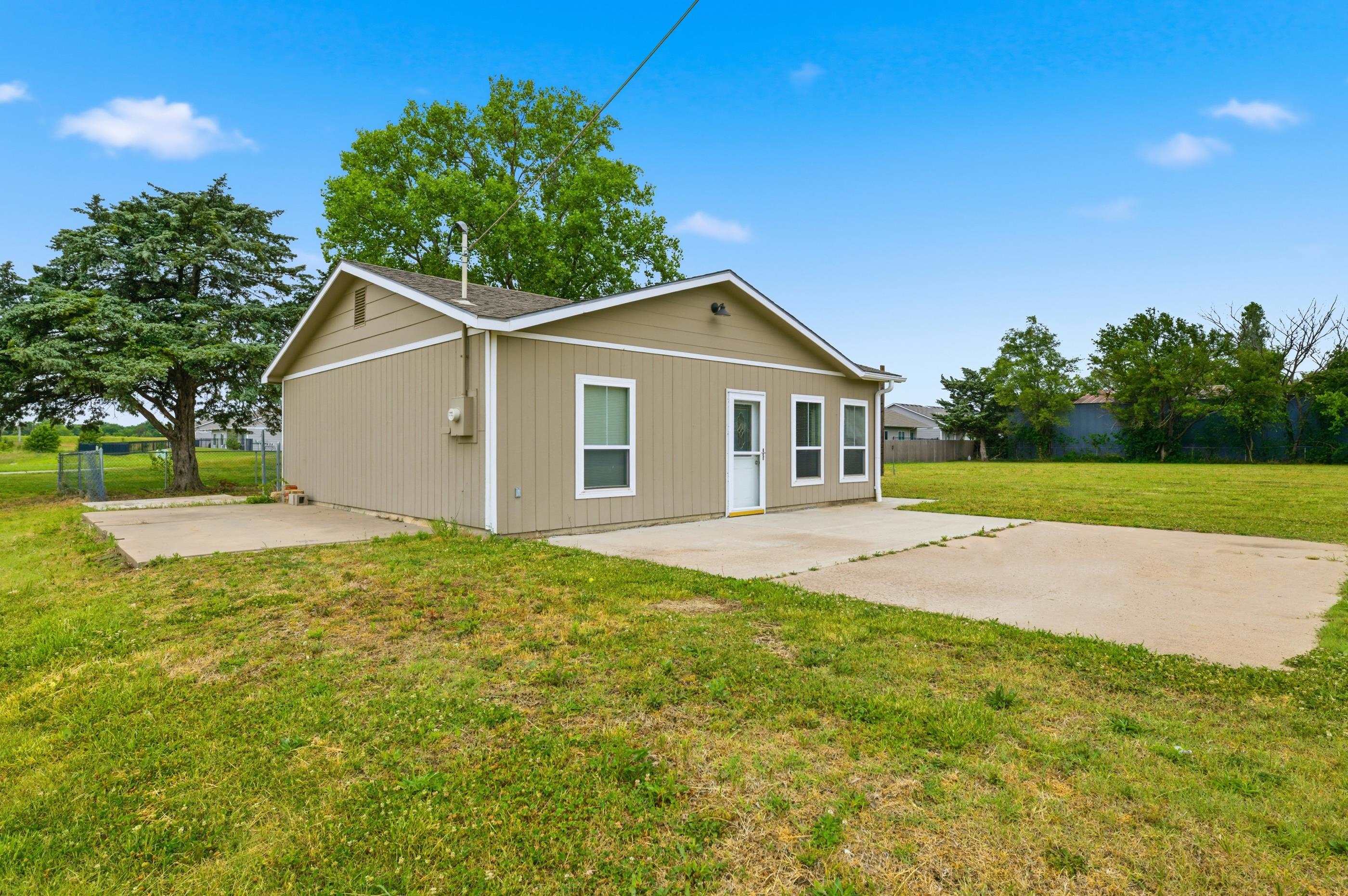 3933 S Baehr, Wichita, KS 67215