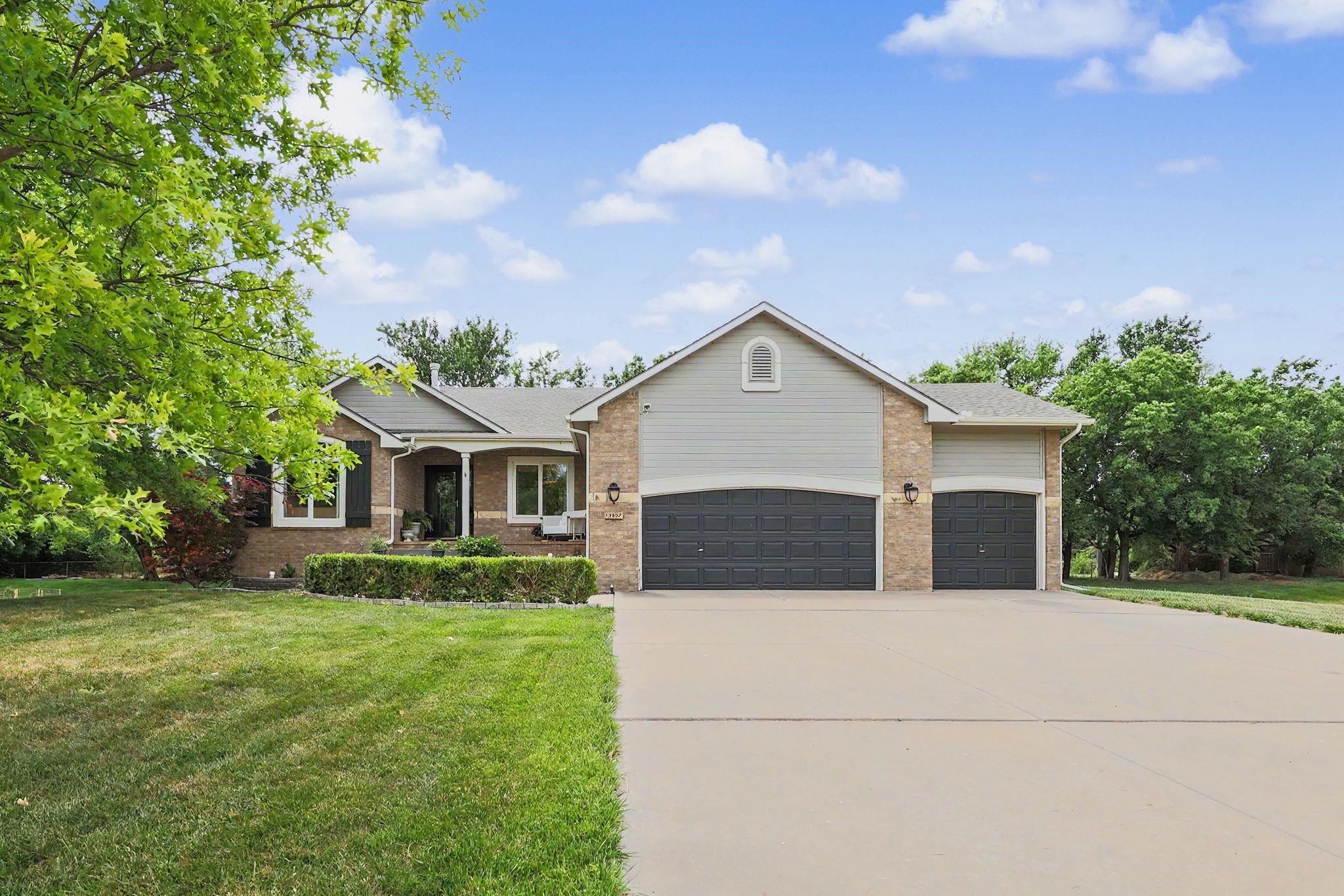 15807 W Mccormick Ave, Goddard, KS 67052