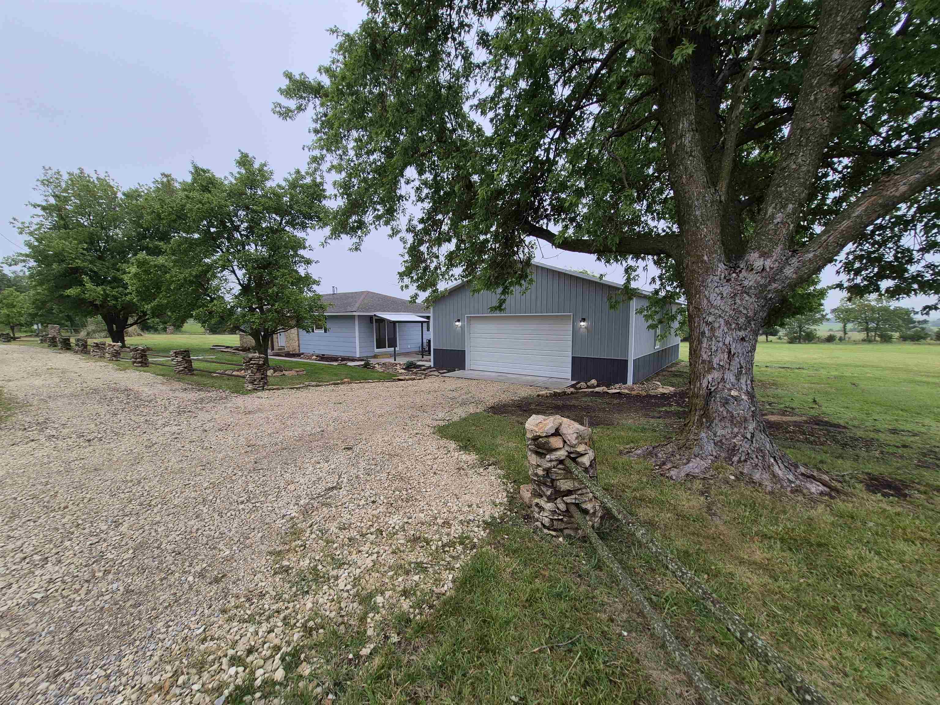 30050 211th Rd, Maple City, KS 67102