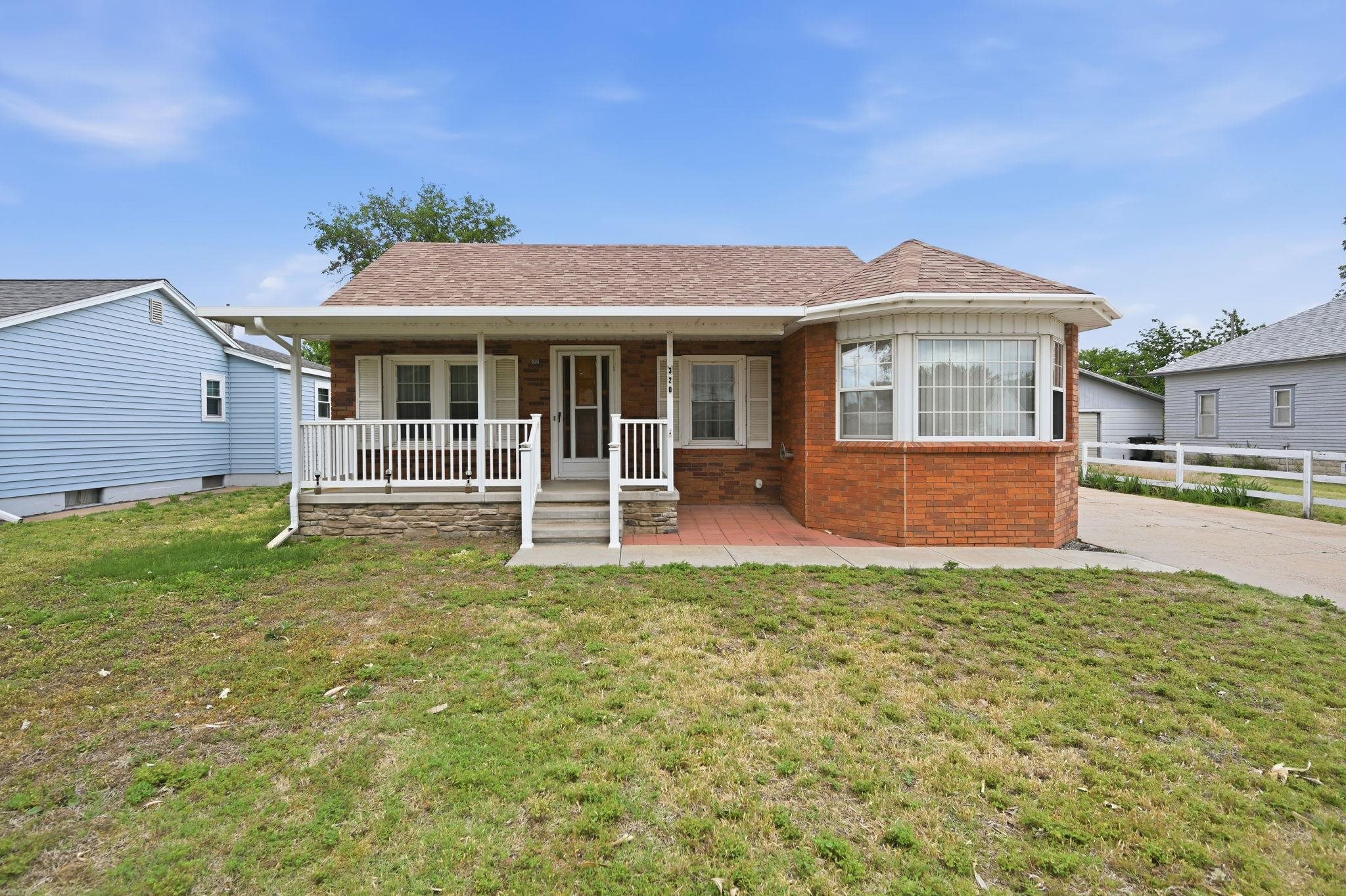 320 S Collingwood, Pretty Prairie, KS 67570