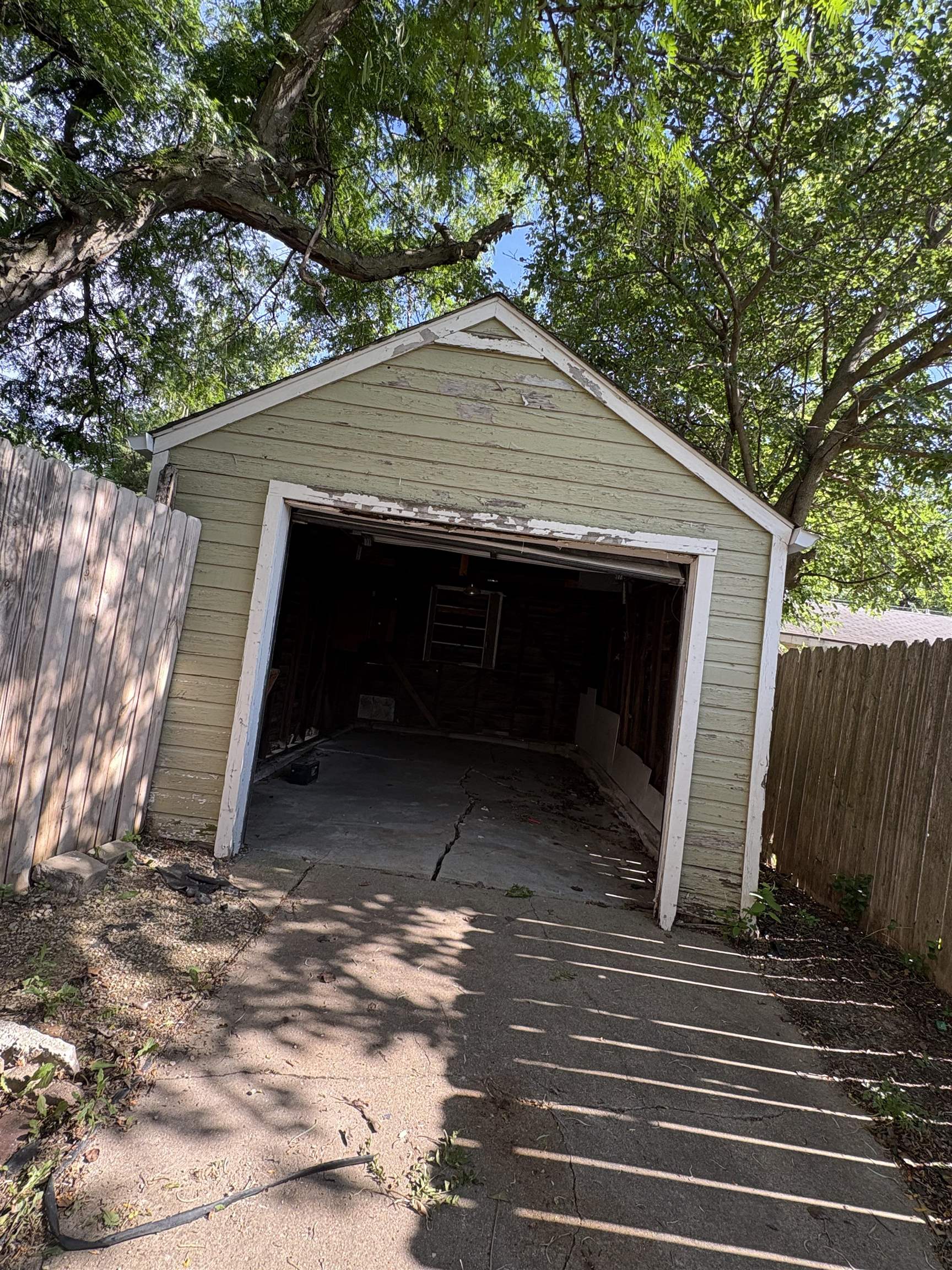 5207 E Murdock, Wichita, KS 67208