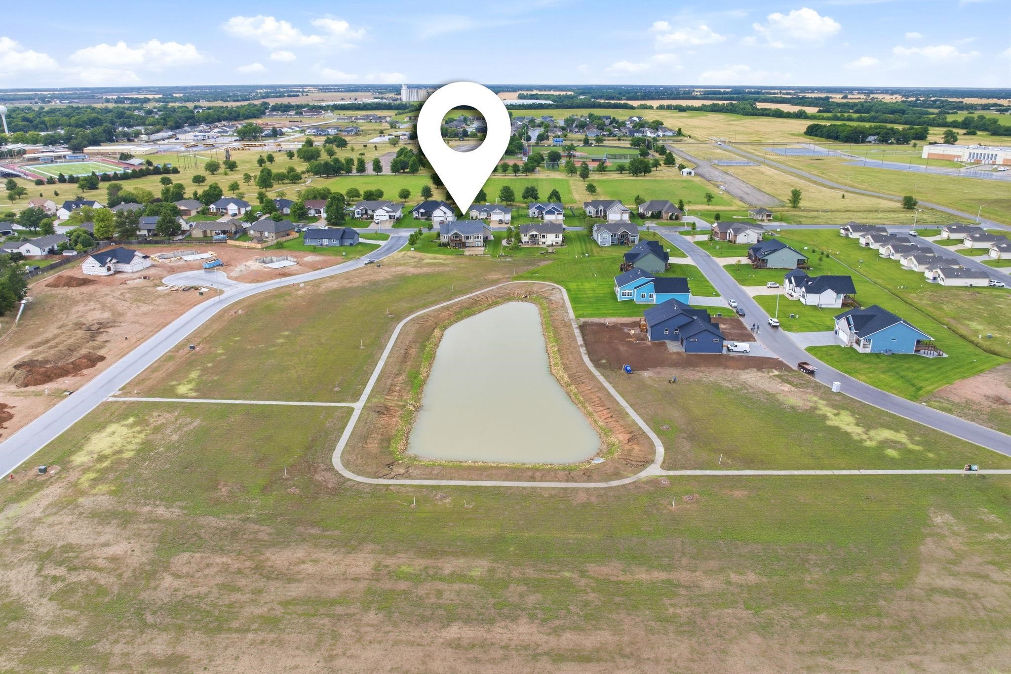 1101 E Park Glen St, Clearwater, KS 67026