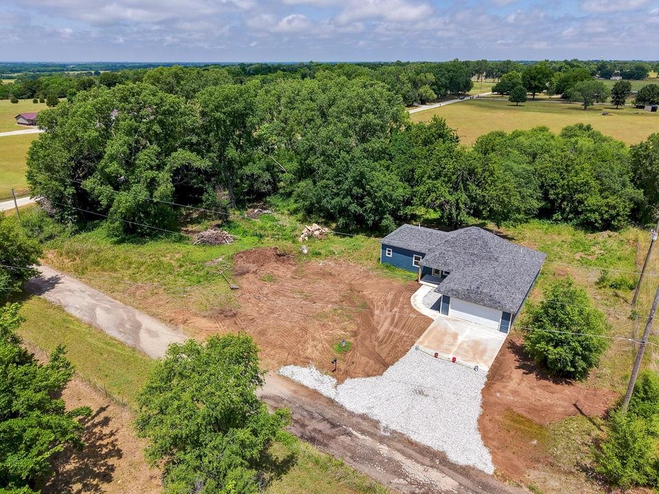 2118 W Radio Ln, Arkansas City, KS 67005