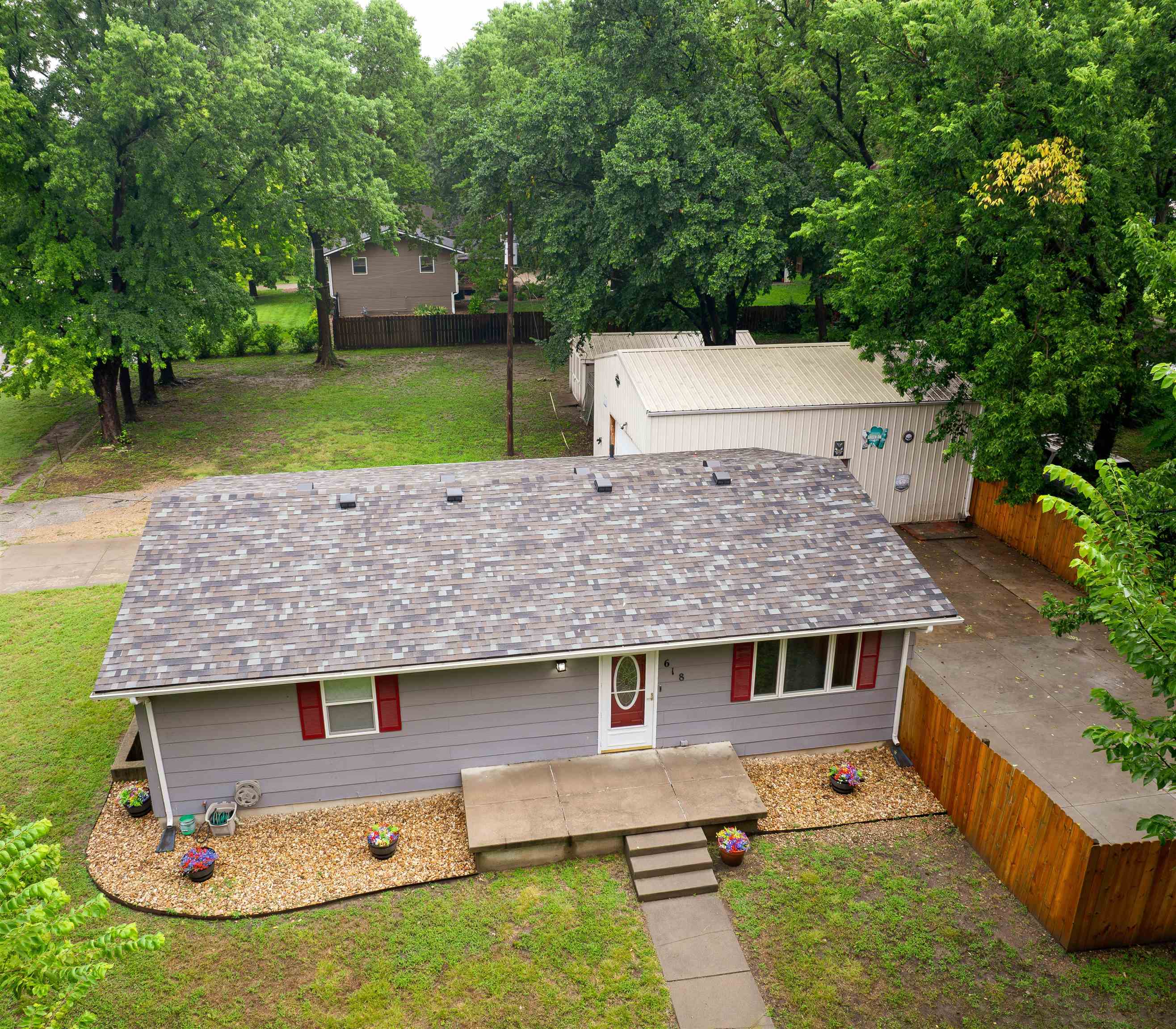 618 NW 8th St #800 N Elm St, Abilene, KS 67410