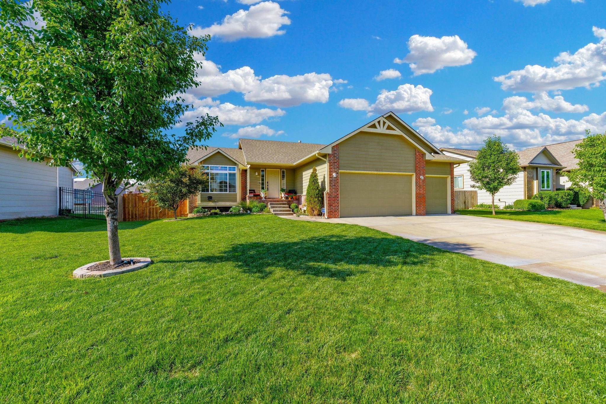 3227 S Blue Lake Ct, Wichita, KS 67215