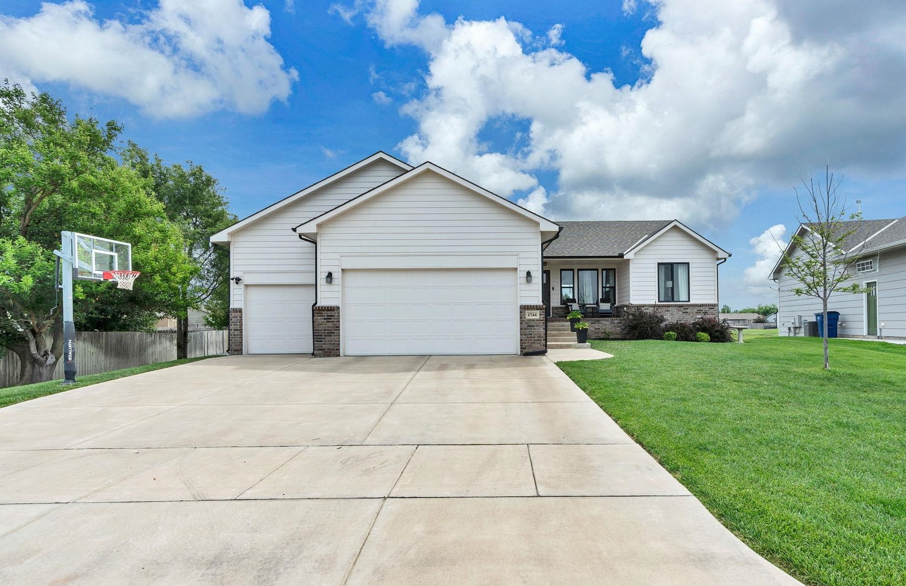 1744 N Kap St, Wichita, KS 67235