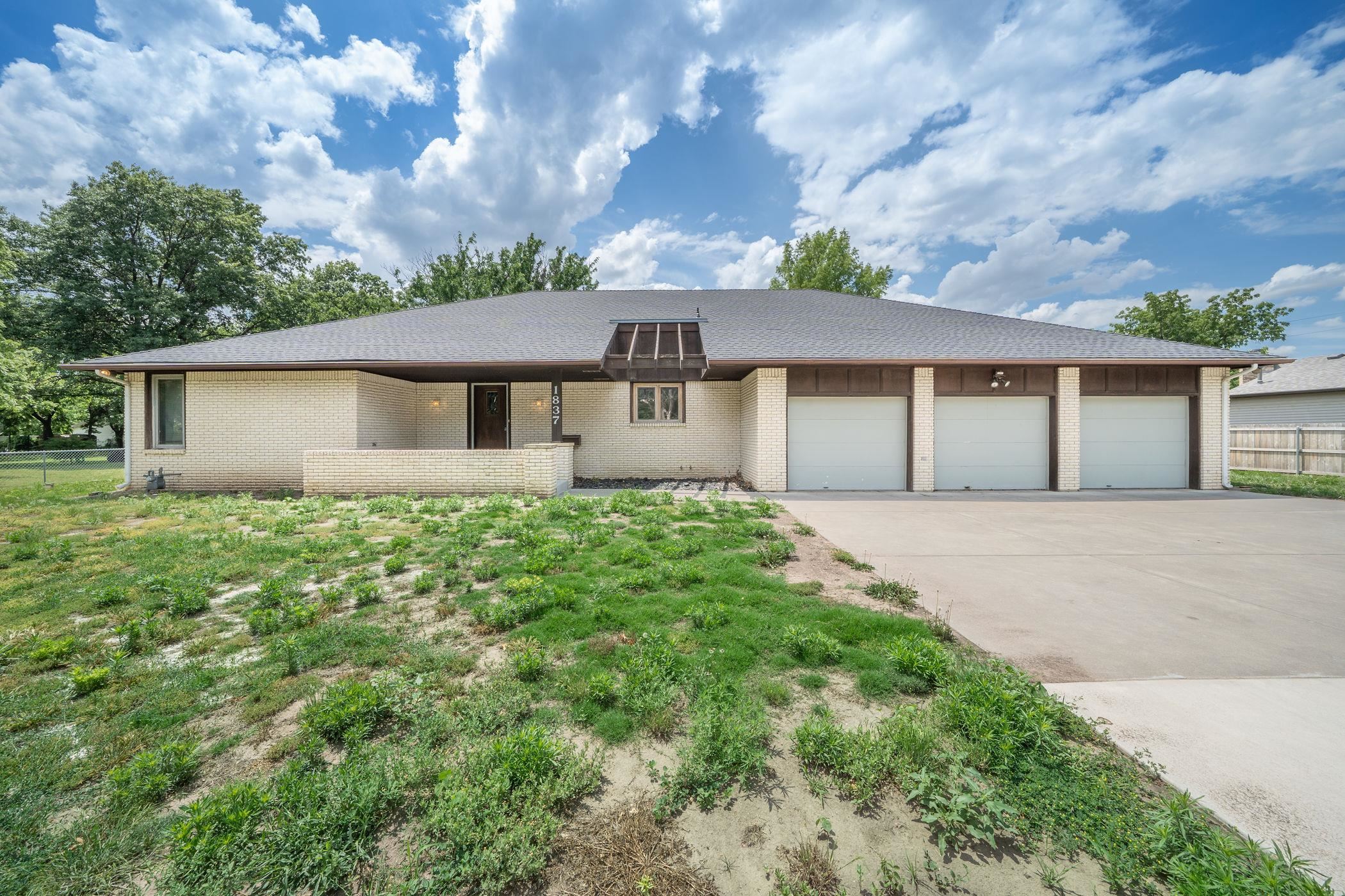 1837 N Mt Carmel, Wichita, KS 67203