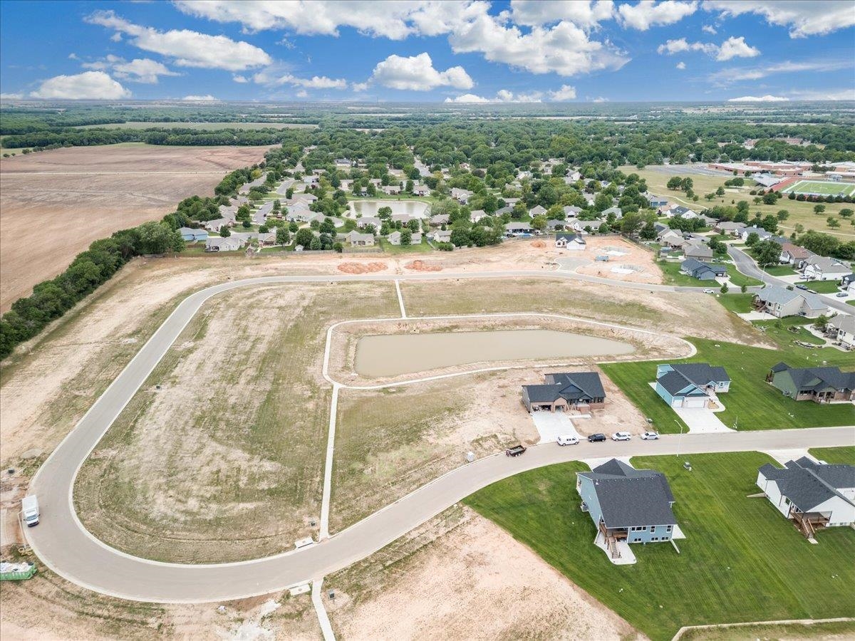 460 S Stoney Creek St, Clearwater, KS 67026