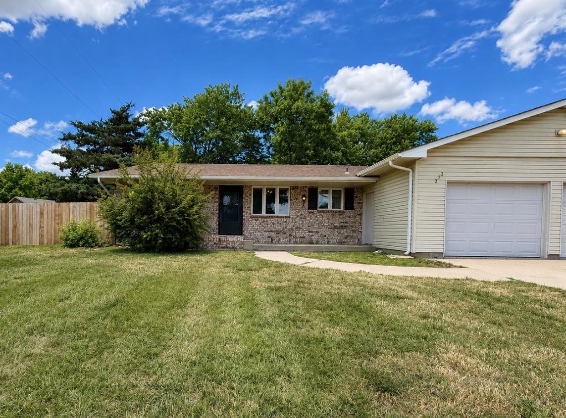 212 E Rosewood St, Rose Hill, KS 67133