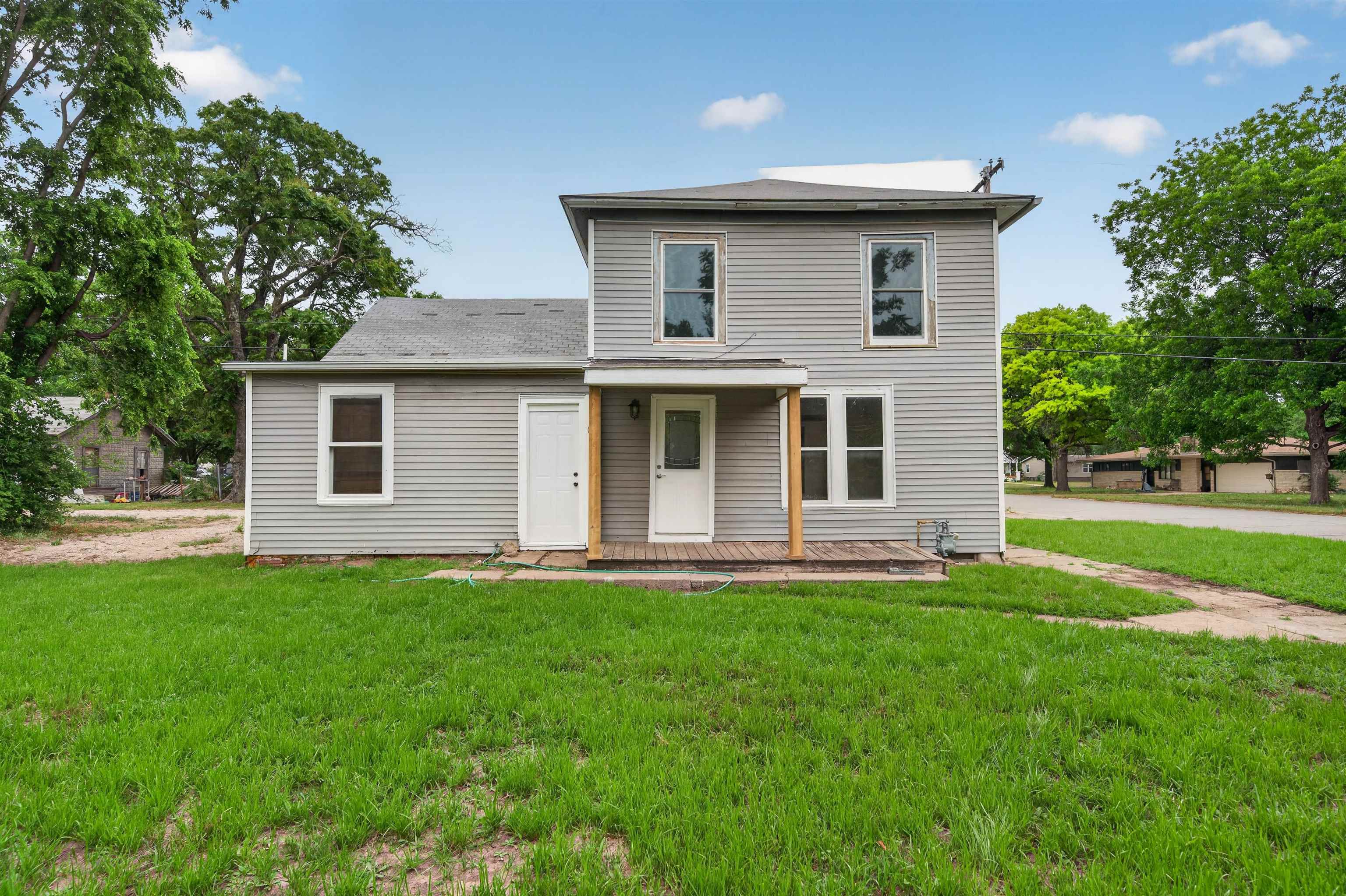 109 N Illinois, Oxford, KS 67119