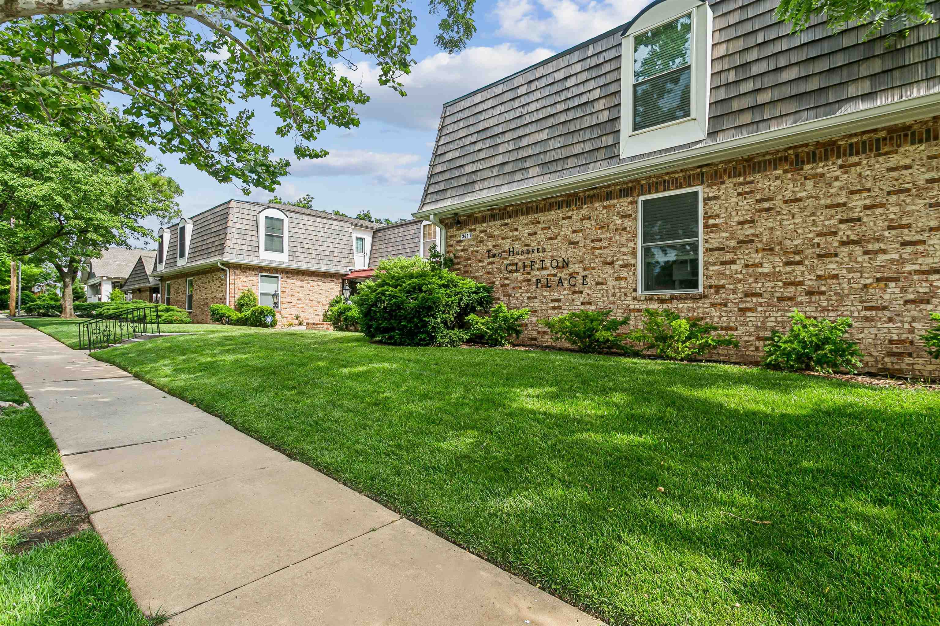 3411 E Oakland Ave APT 202A, Wichita, KS 67218