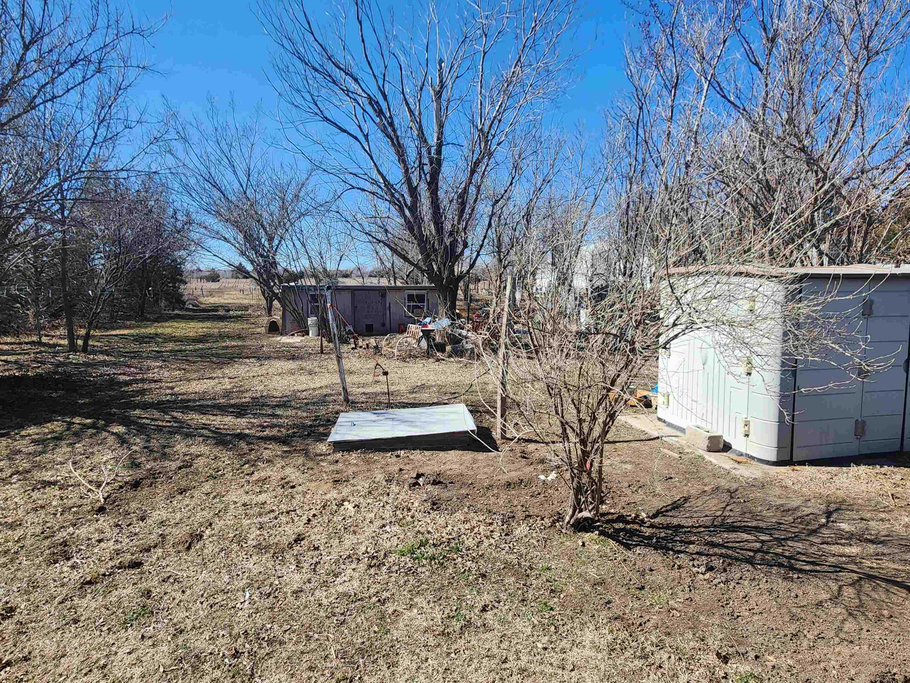 8531 N Ridge Rd, Valley Center, KS 67147