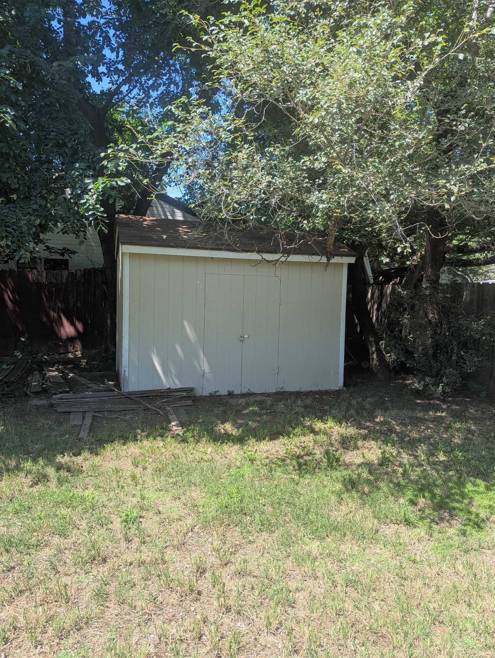 2508 S Greenwood, Wichita, KS 67216