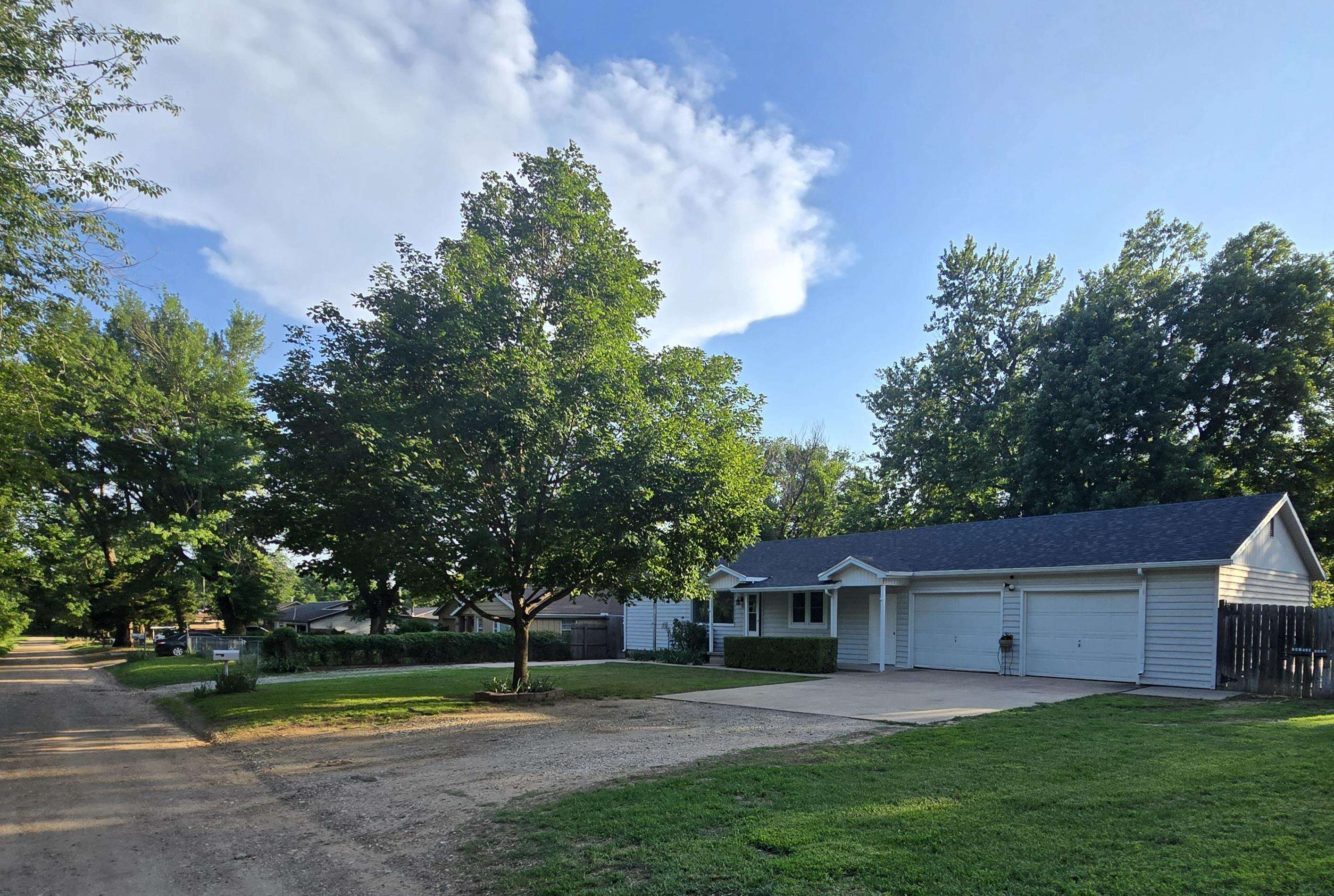 1125 N 13th, Arkansas City, KS 67005