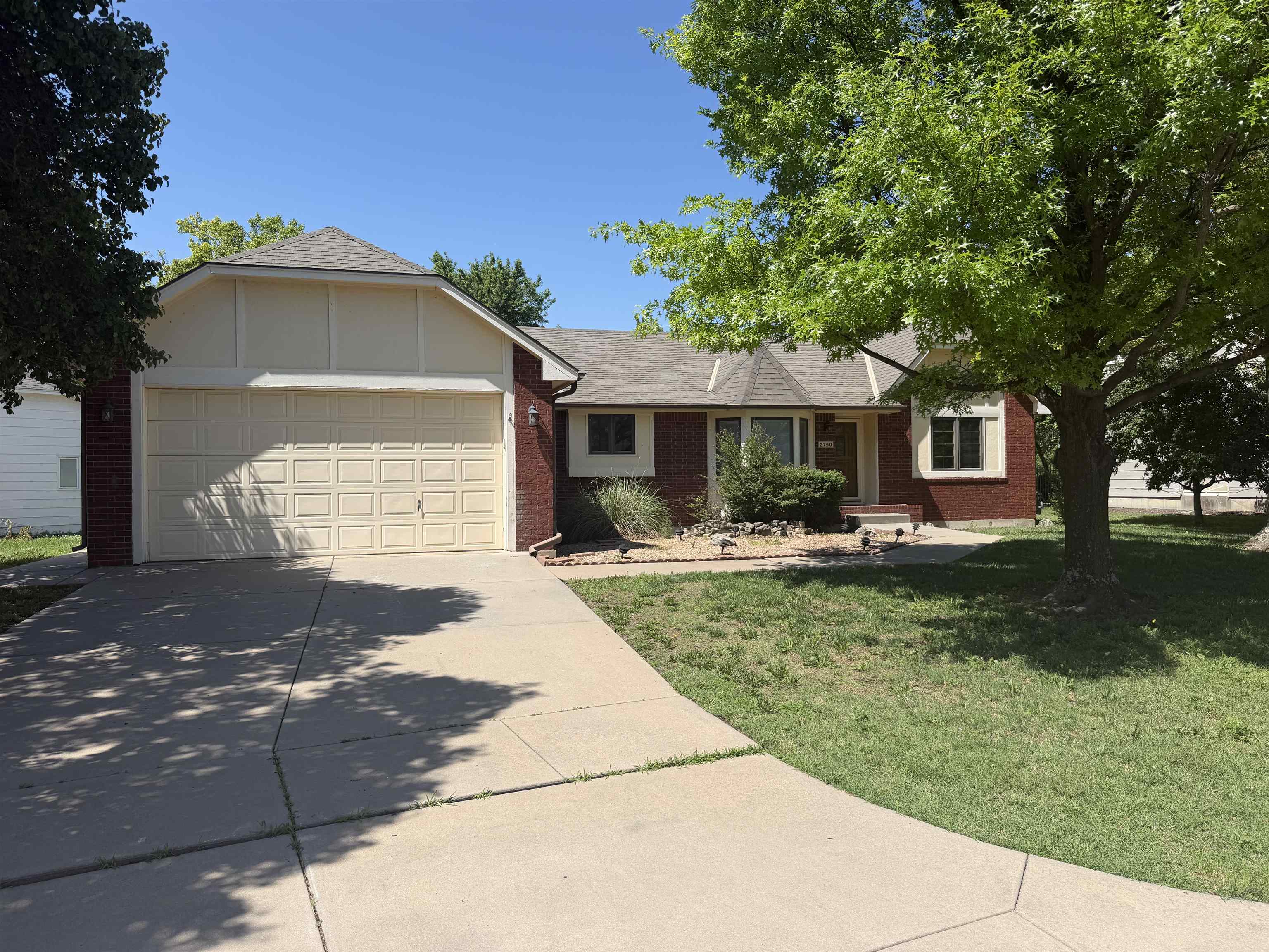 2750 N Rushwood St, Wichita, KS 67226