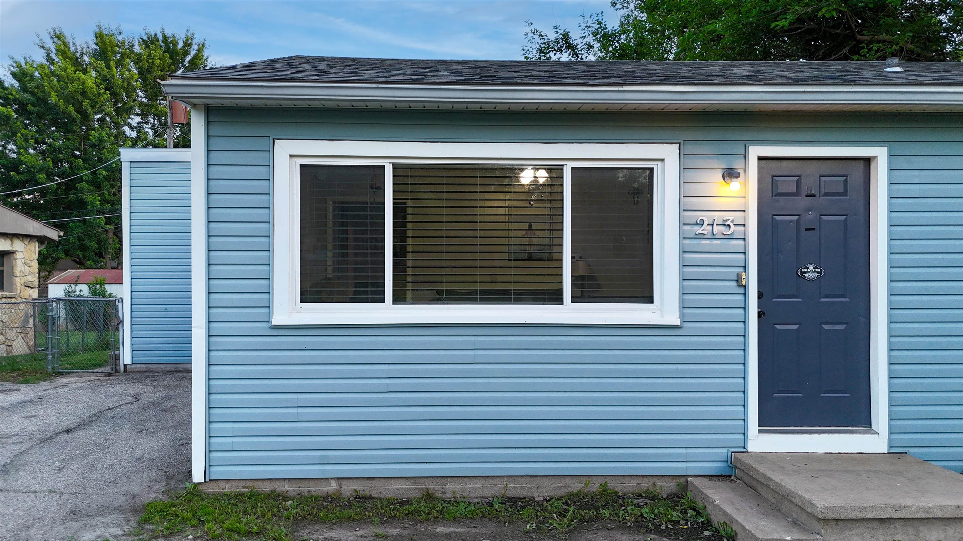213 E Radio Ln, Arkansas City, KS 67005