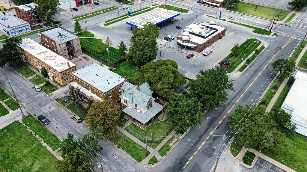306 E Pine #308,310, Wichita, KS 67214