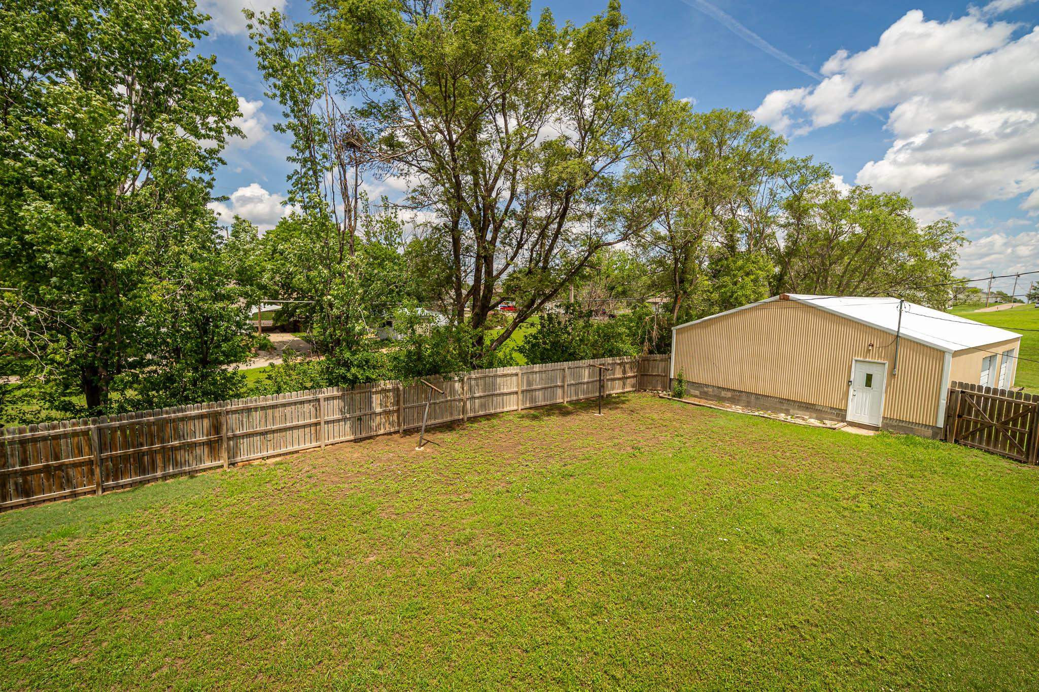 505 E 18th, Concordia, KS 66901