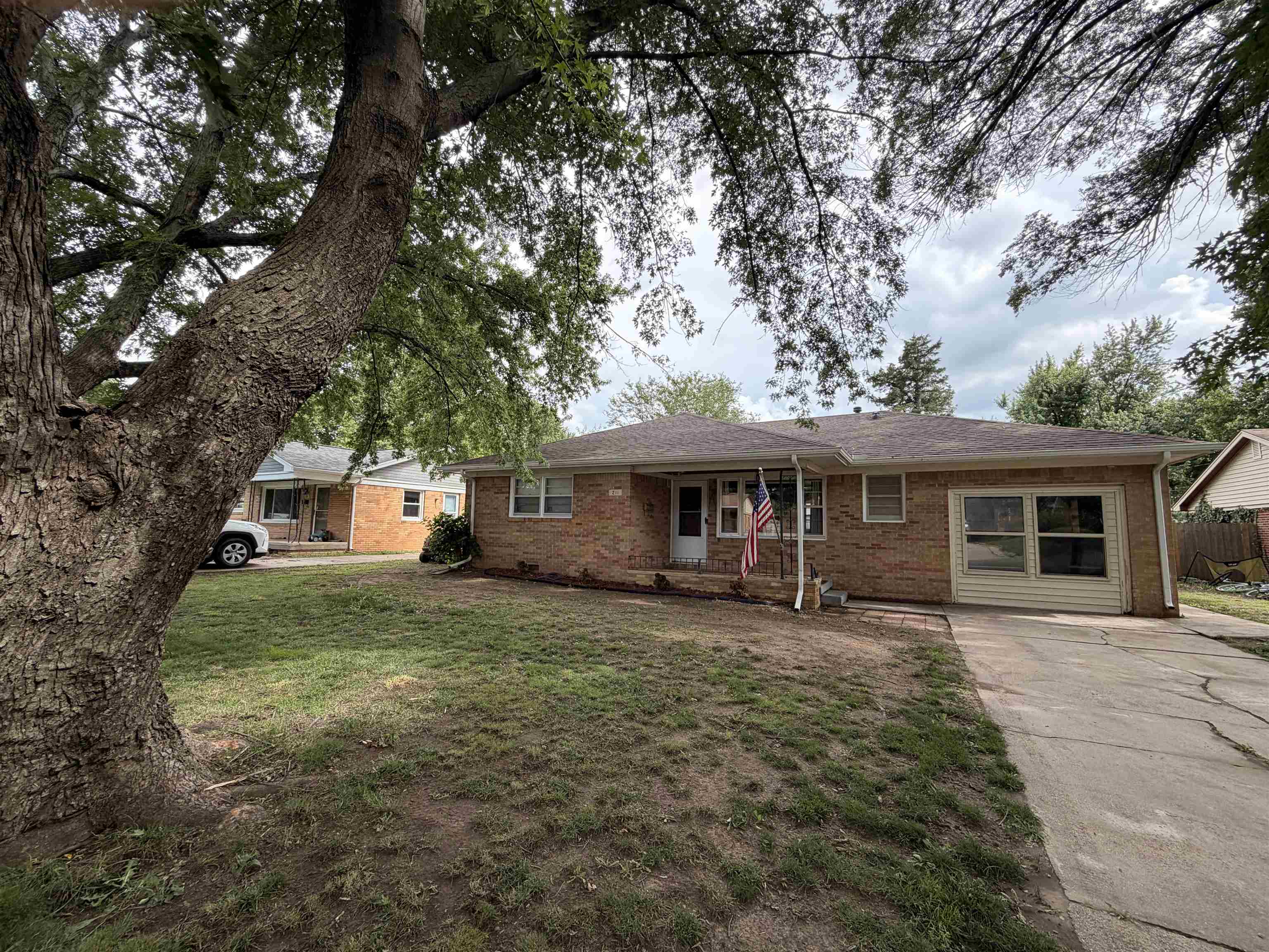 211 E English, Mulvane, KS 67110