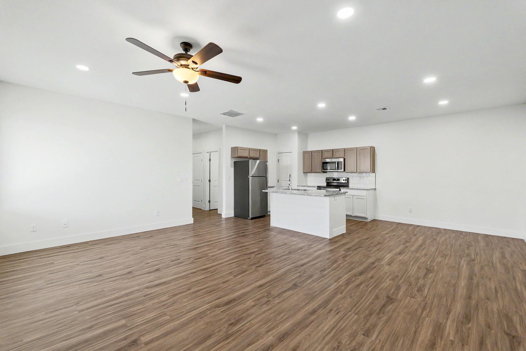 5752 E Bristol St, Wichita, KS 67220