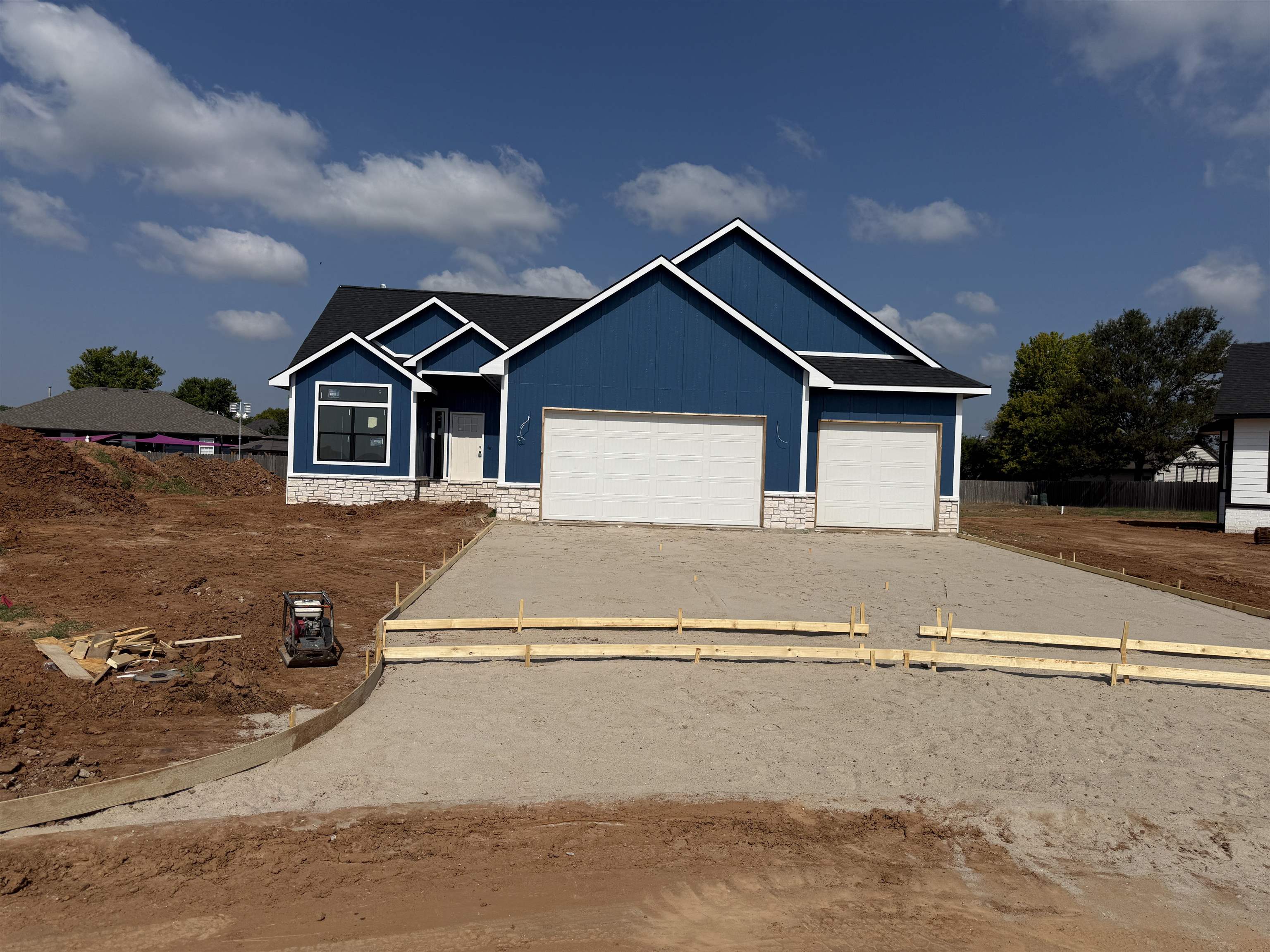 415 S Stoney Creek St, Clearwater, KS 67060