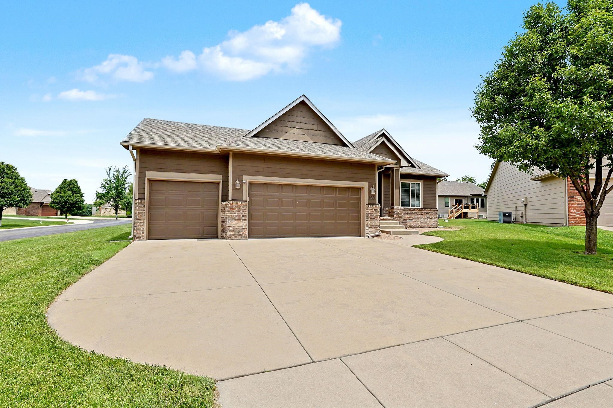 933 W Threewood Ct., Andover, KS 67002