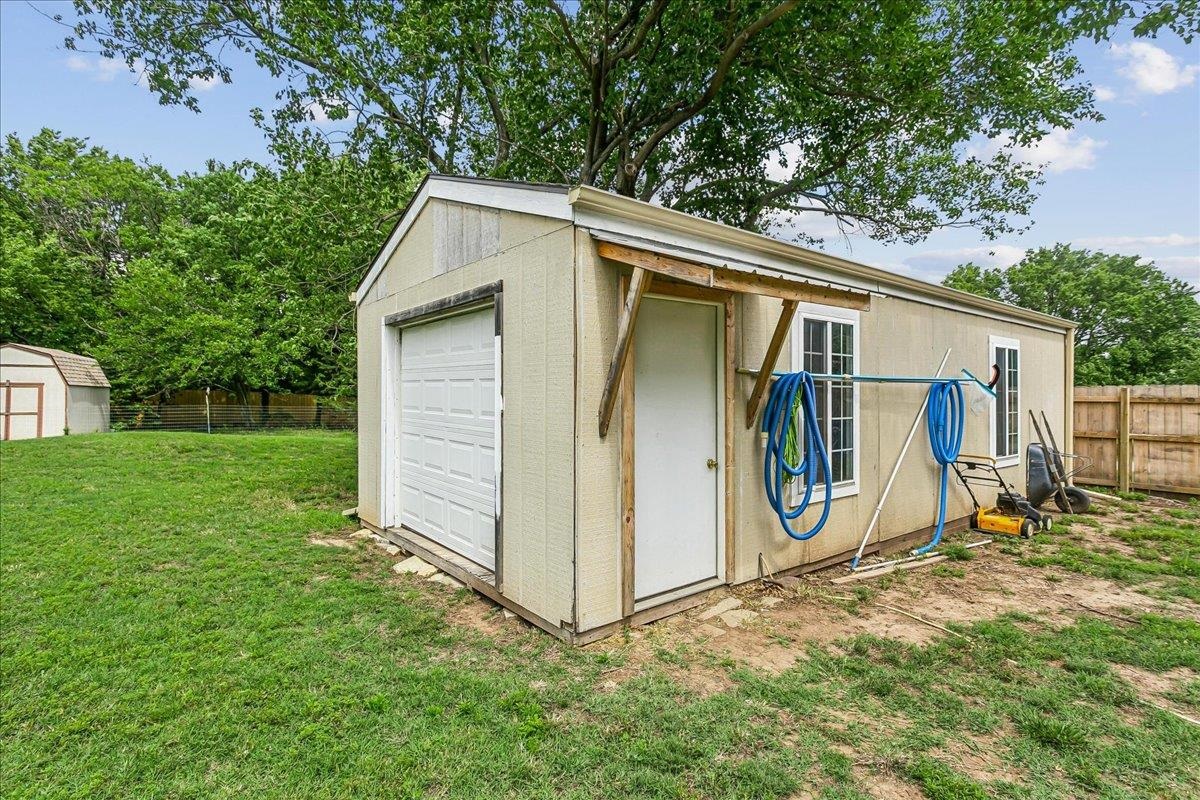 1113 E Springdale, Derby, KS 67037
