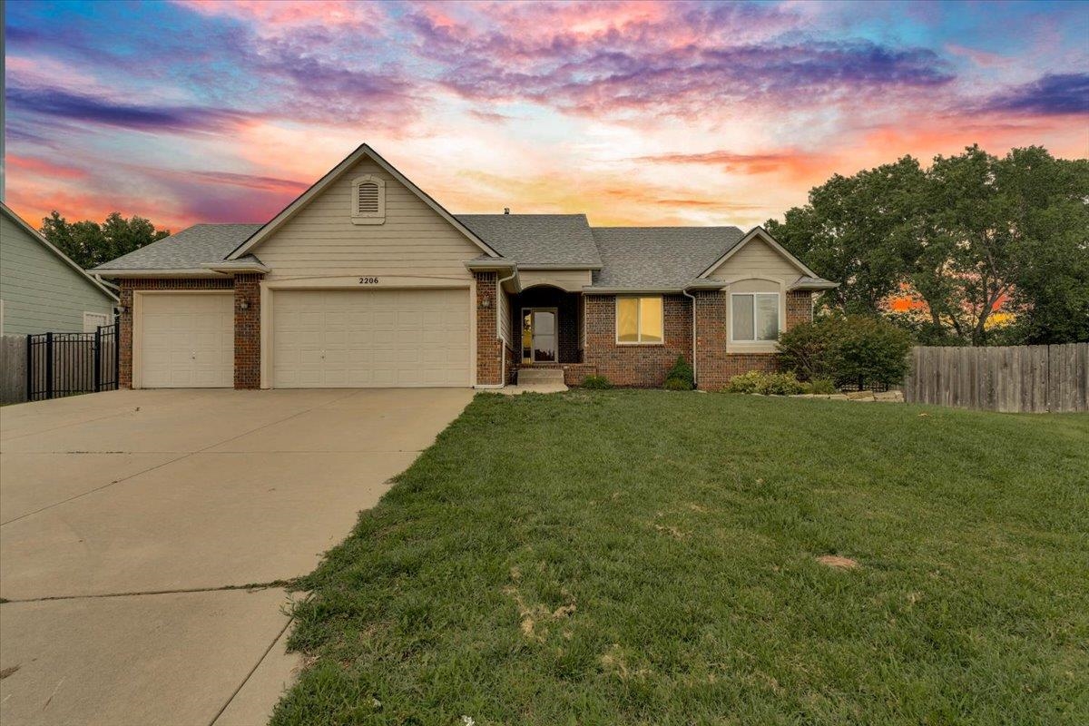 2206 E Myrtlewood, Derby, KS 67037
