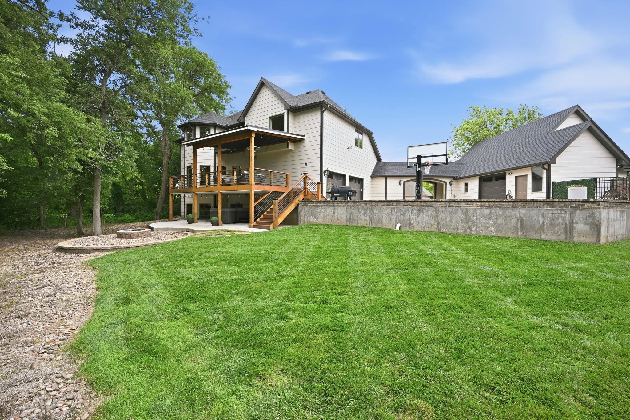 9509 W Moss Rose, Maize, KS 67101