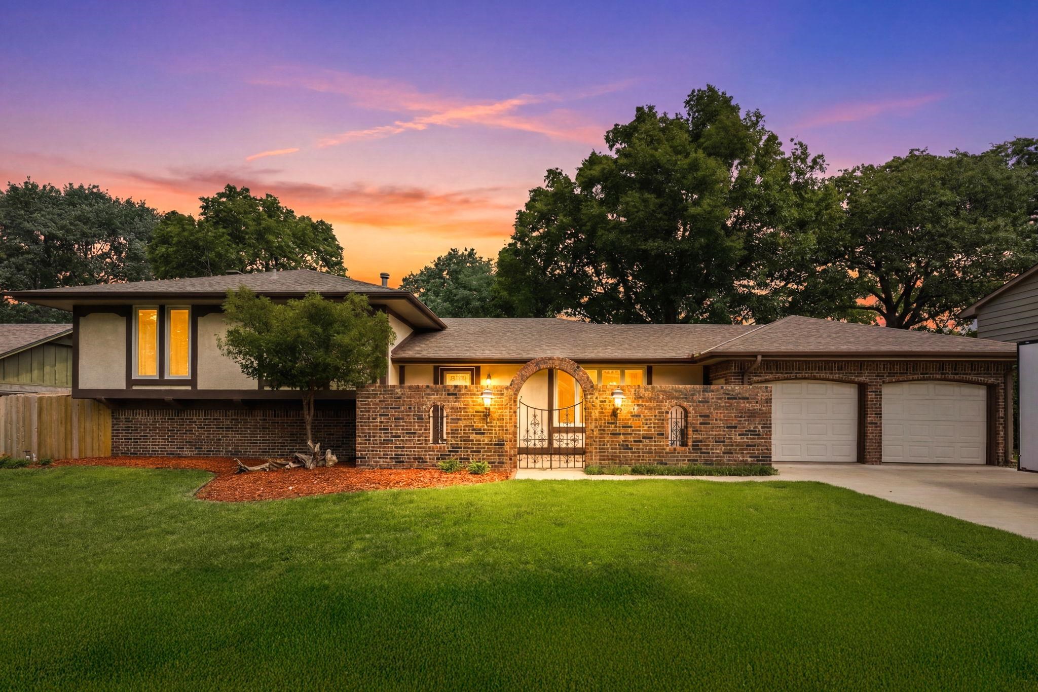 8300 E Brookhollow, Wichita, KS 67206