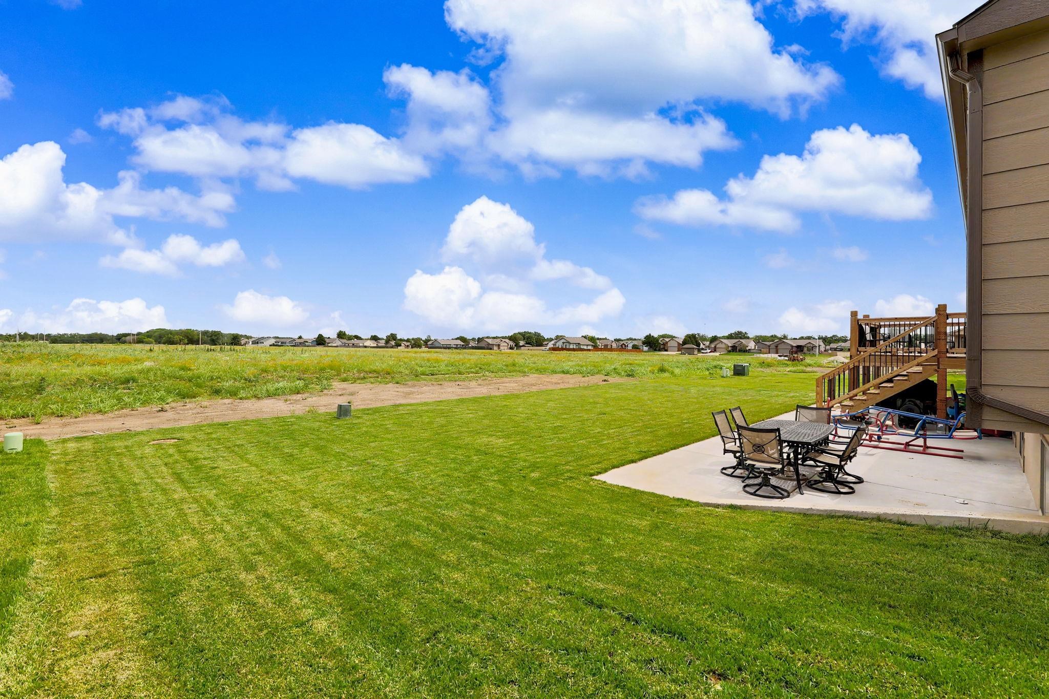 2594 Spring Meadows Ct, Derby, KS 67037