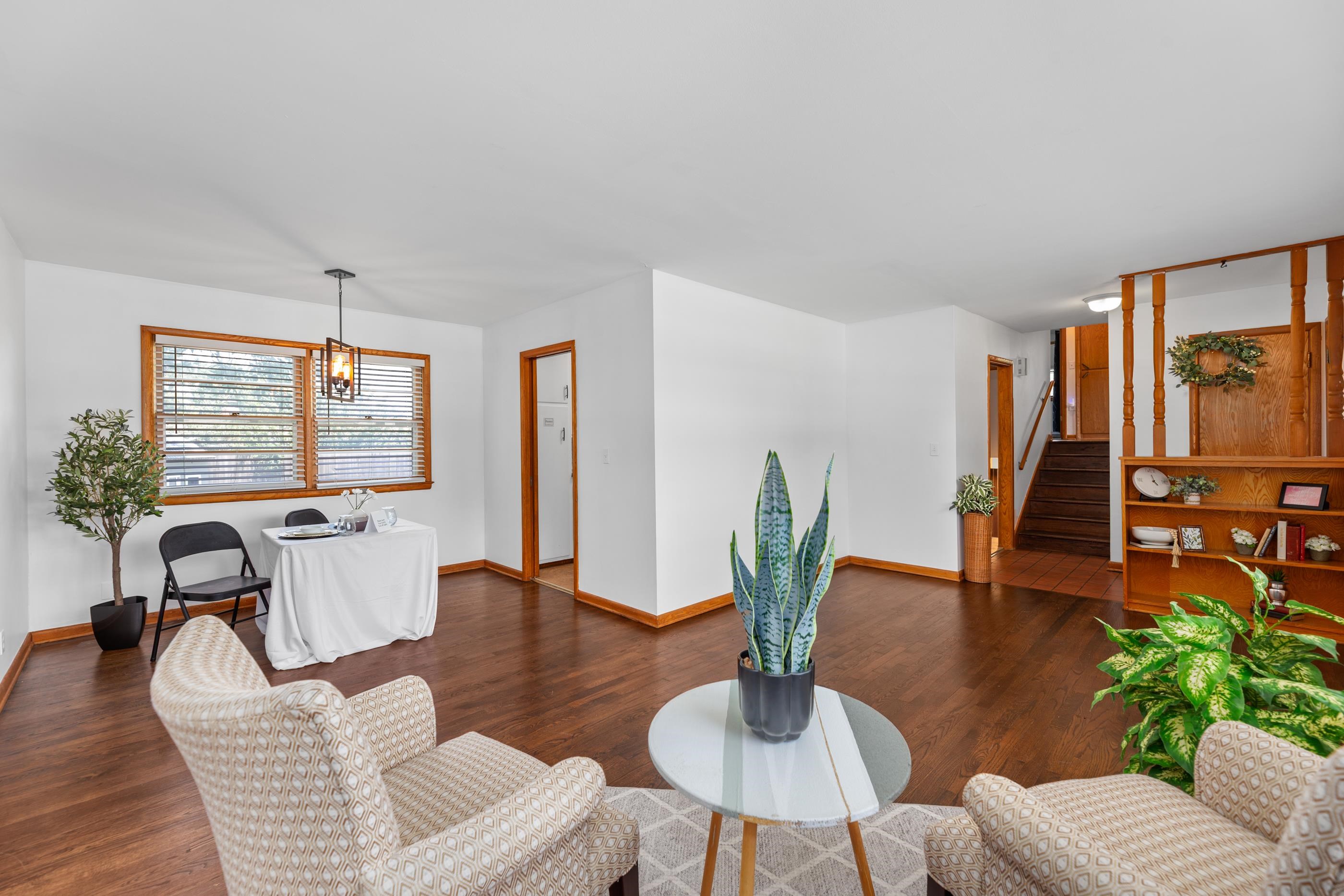 5816 E Memphis, Bel Aire, KS 67220