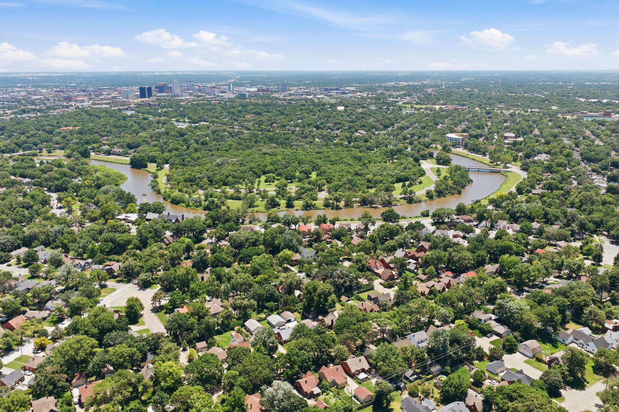 1517 N Coolidge Ave, Wichita, KS 67203