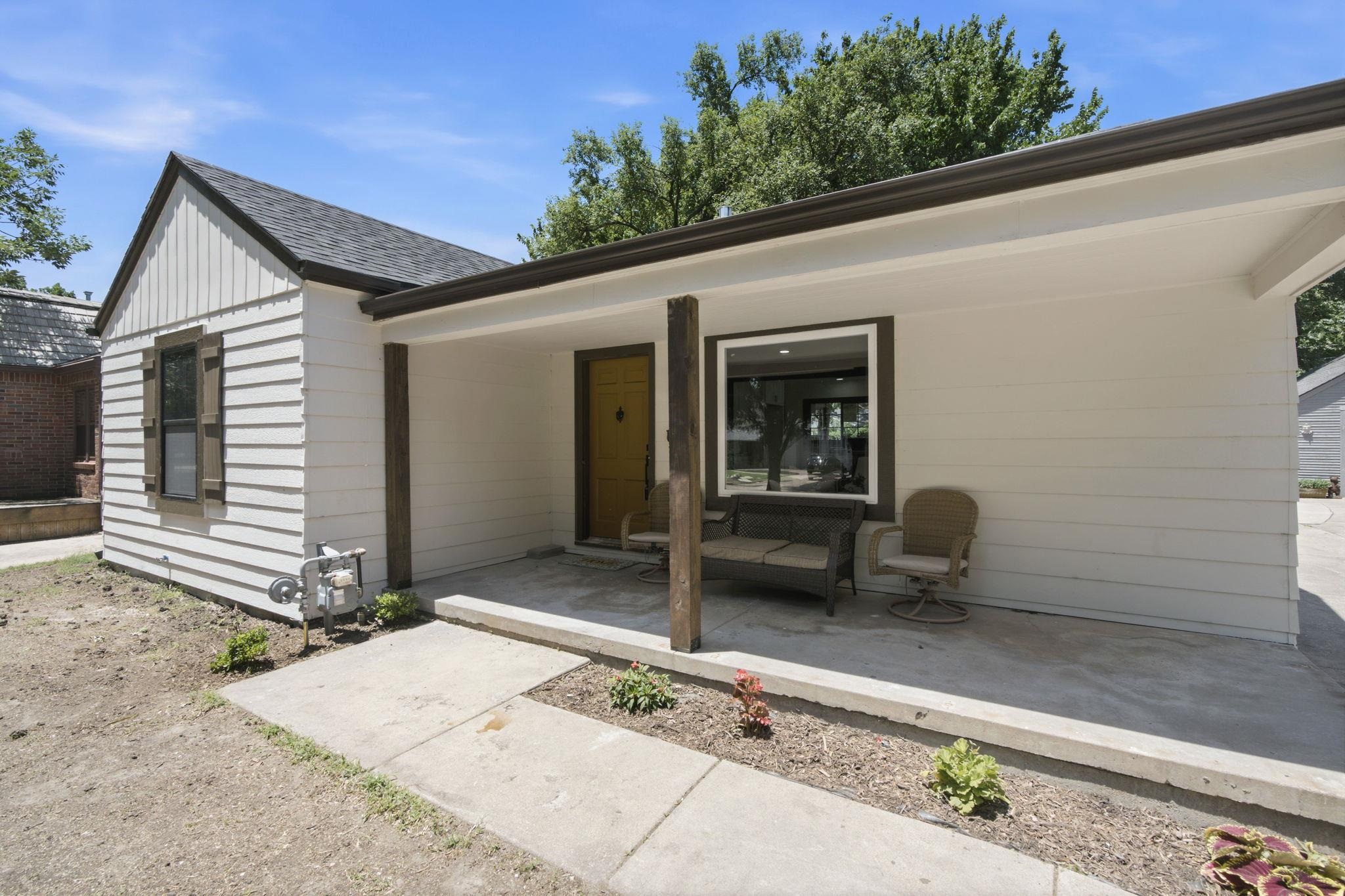 1517 N Coolidge Ave, Wichita, KS 67203
