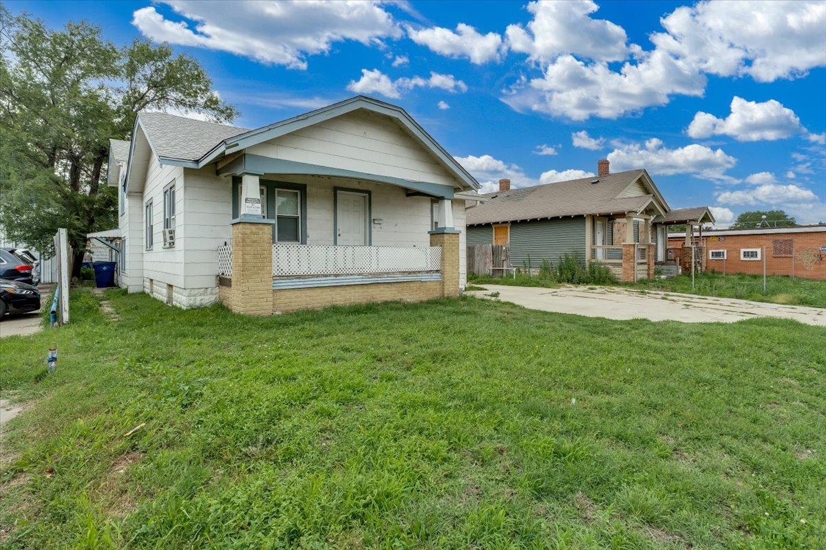2043 S Broadway Ave #2045, 2047, 2049 S Broadway Ave, Wichita, KS 67211