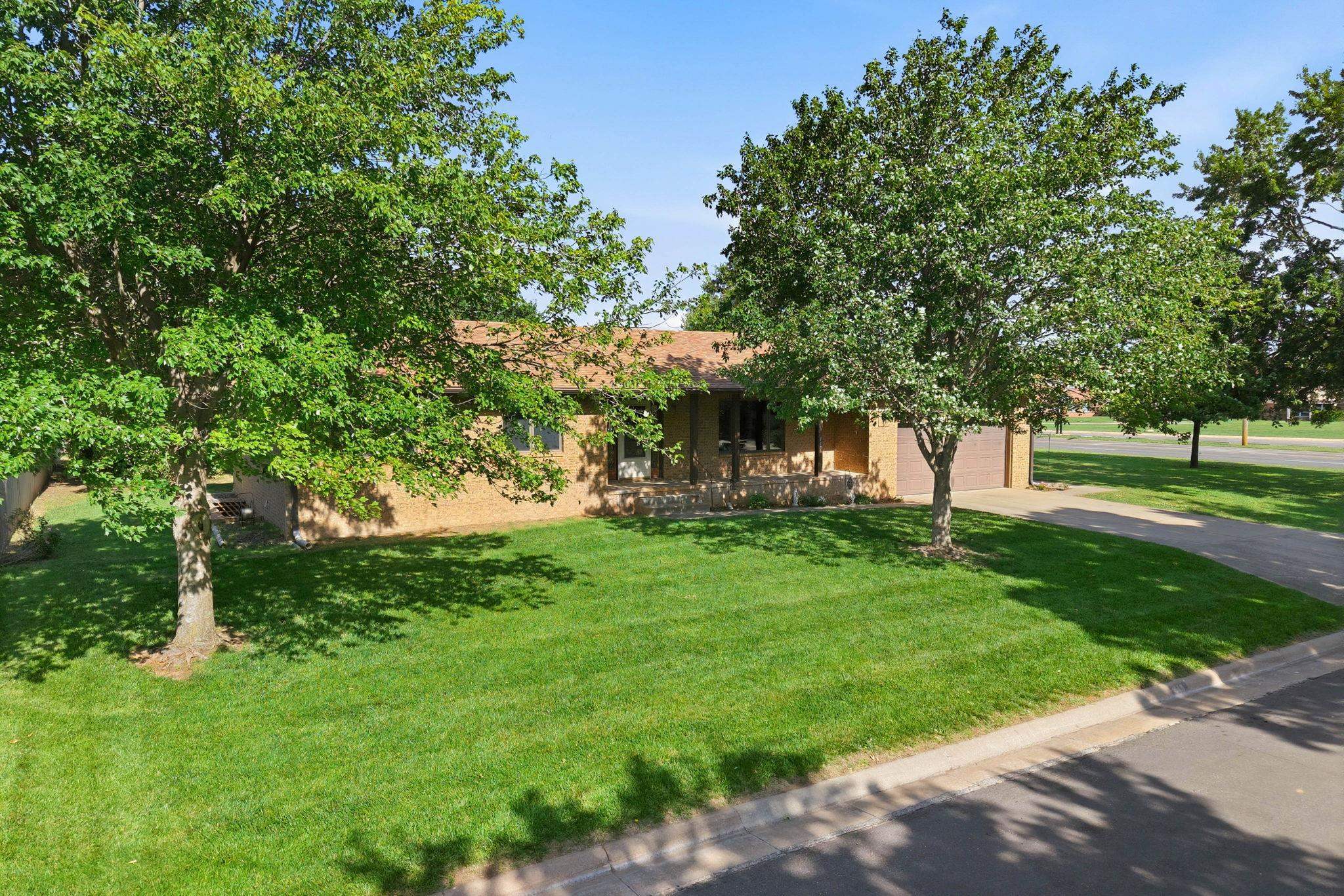 443 N Ven John, Andale, KS 67001