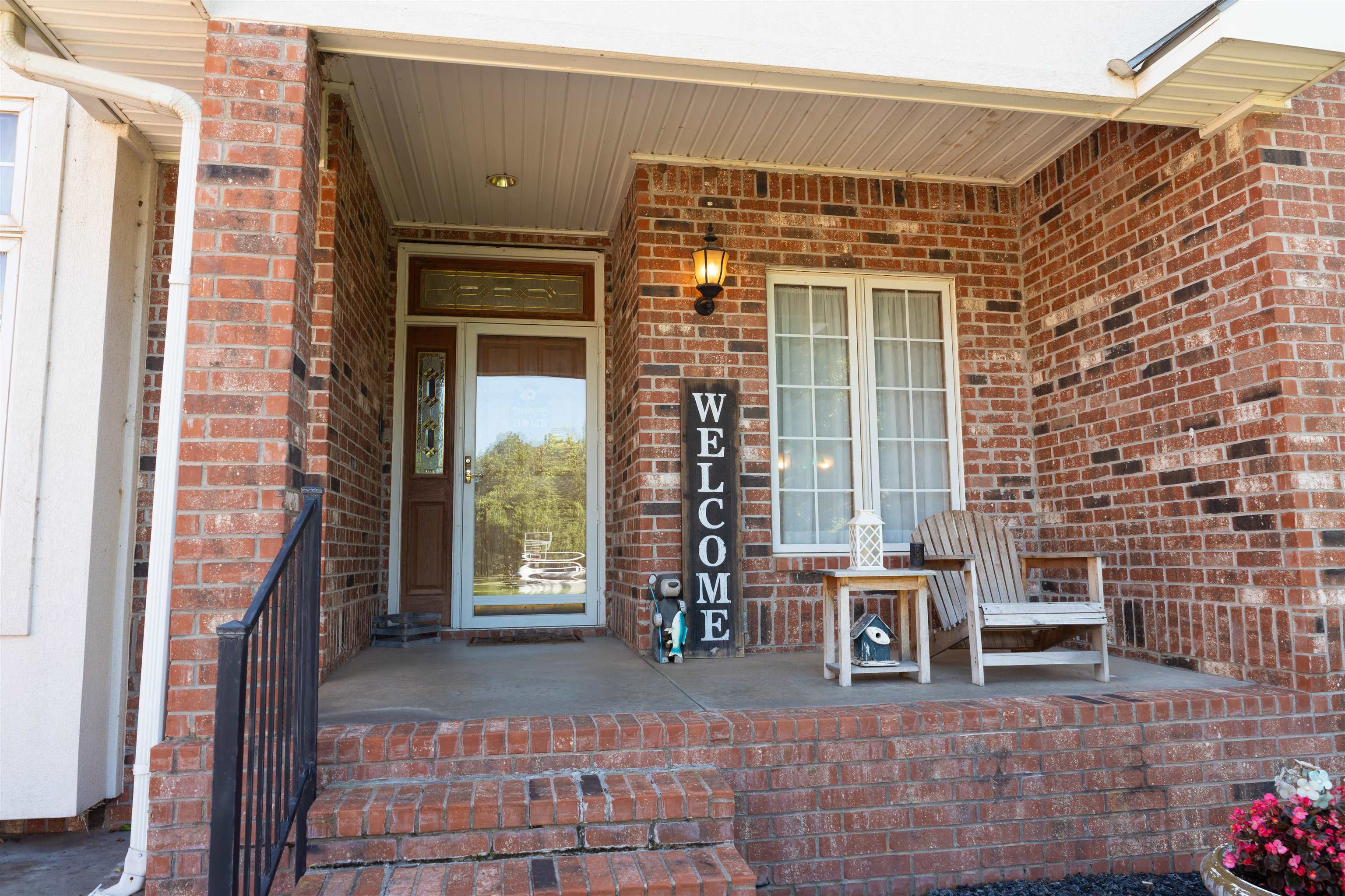 9 E Flanigan Dr, Augusta, KS 67010