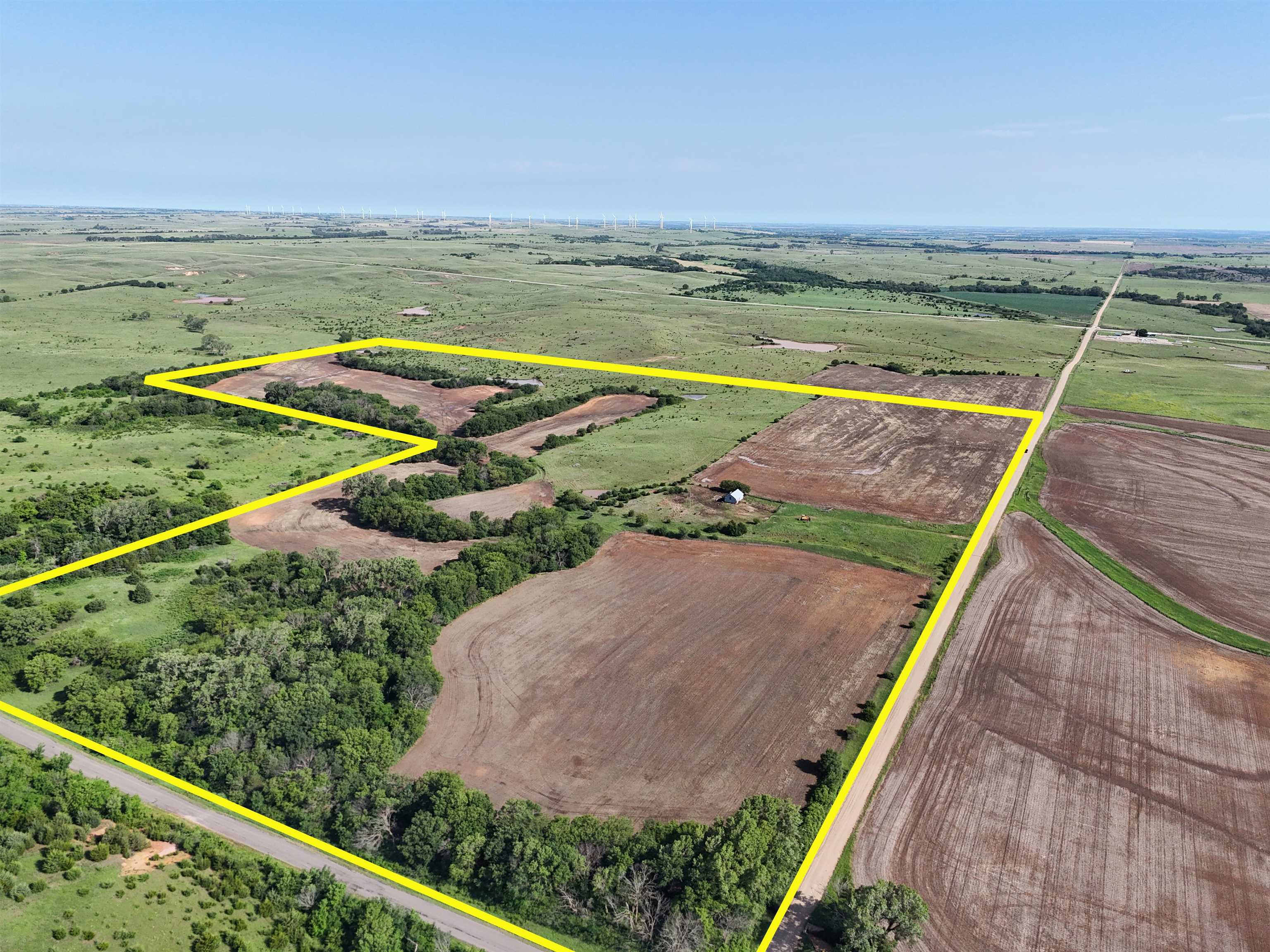 2375 Camp Rd, Miltonvale, KS 67466