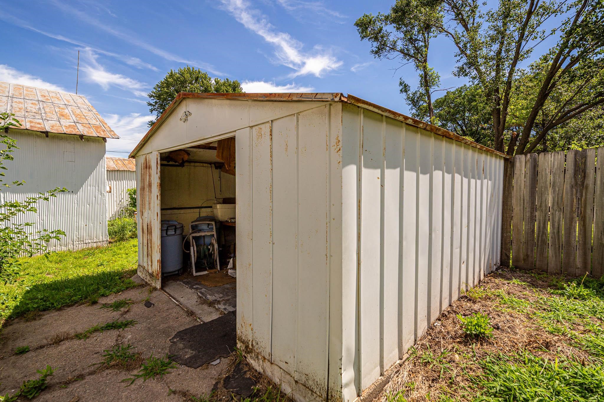 825 W 5th St, Concordia, KS 66901