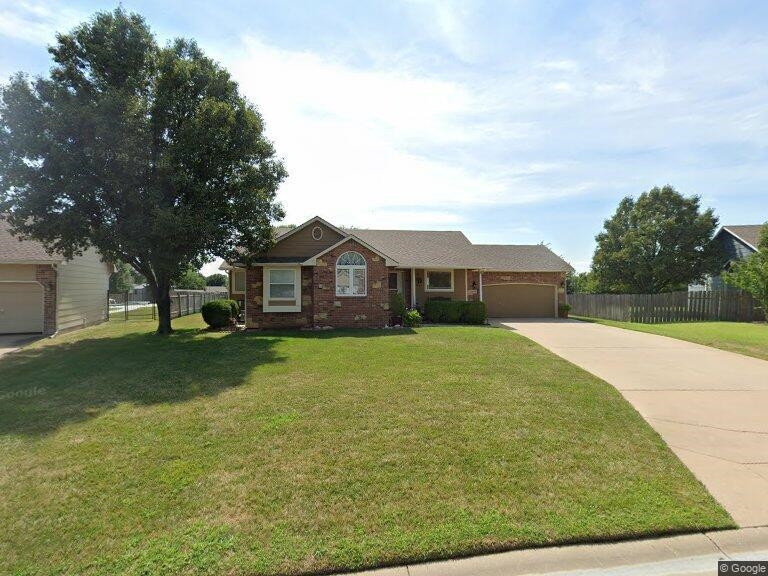 2813 N Stoney Brook Ln, Augusta, KS 67010
