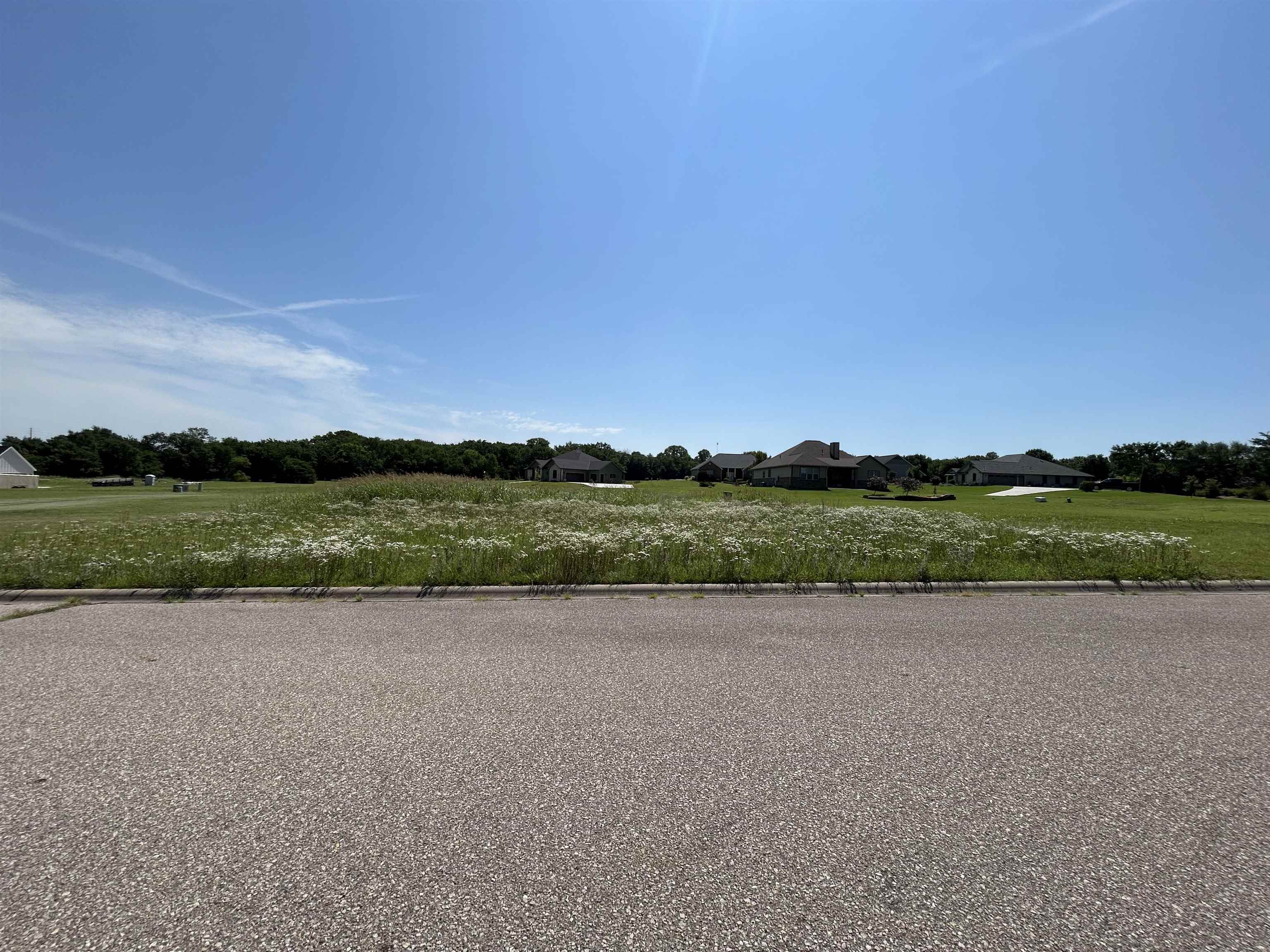 Lot 2 Block 4 Country Clb Est 1 Replat, Arkansas City, KS 67005